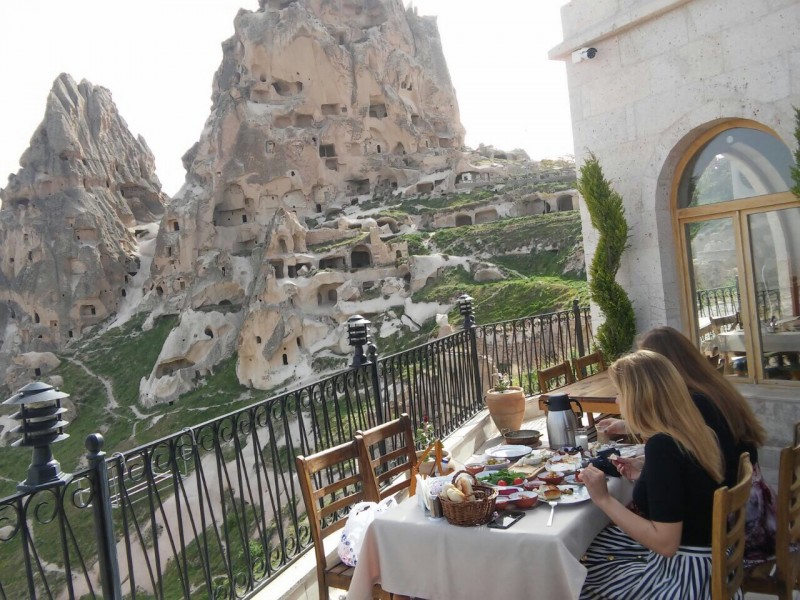 Caldera Cave Hotel