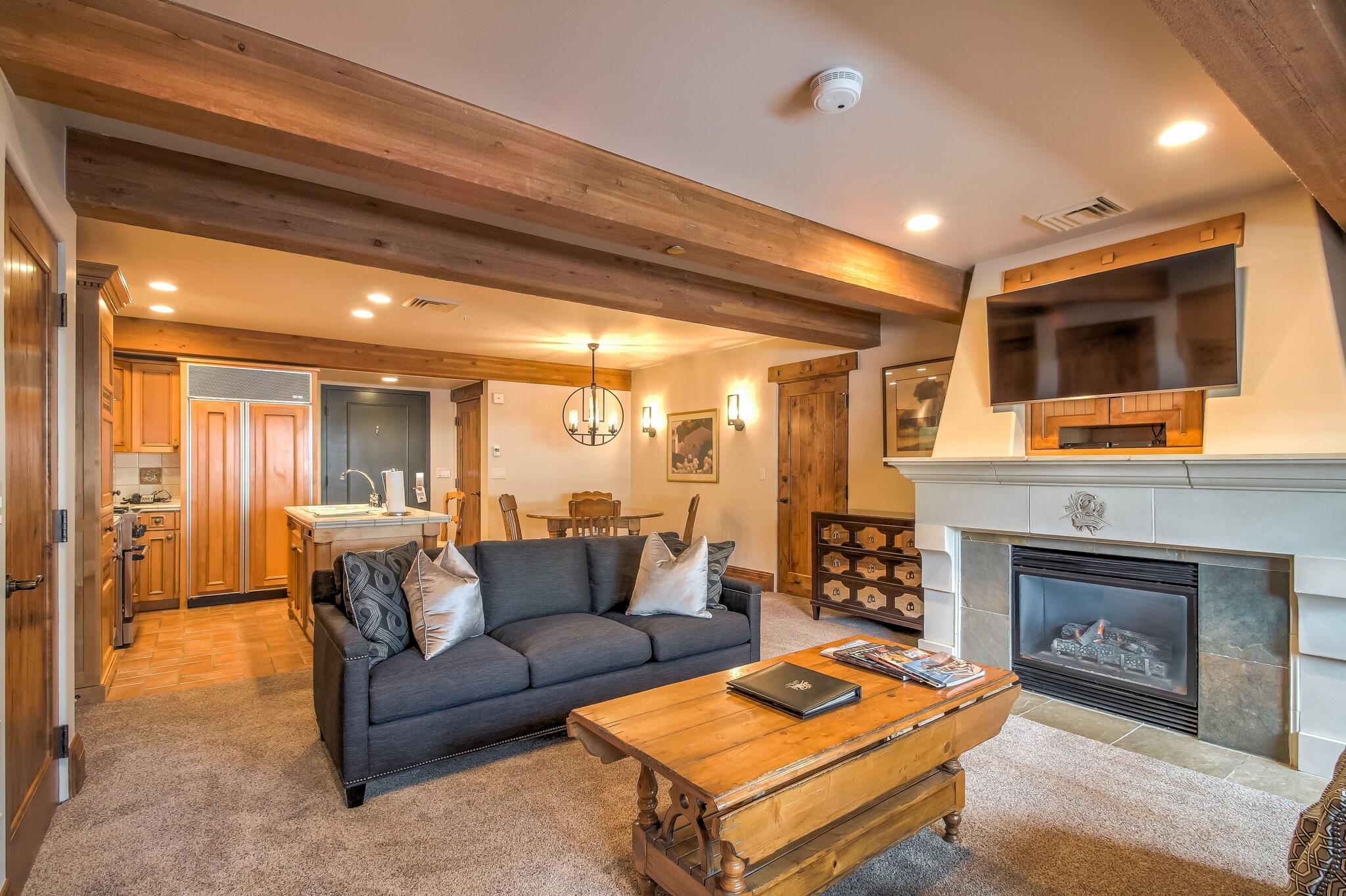 The Chateaux Deer Valley by null