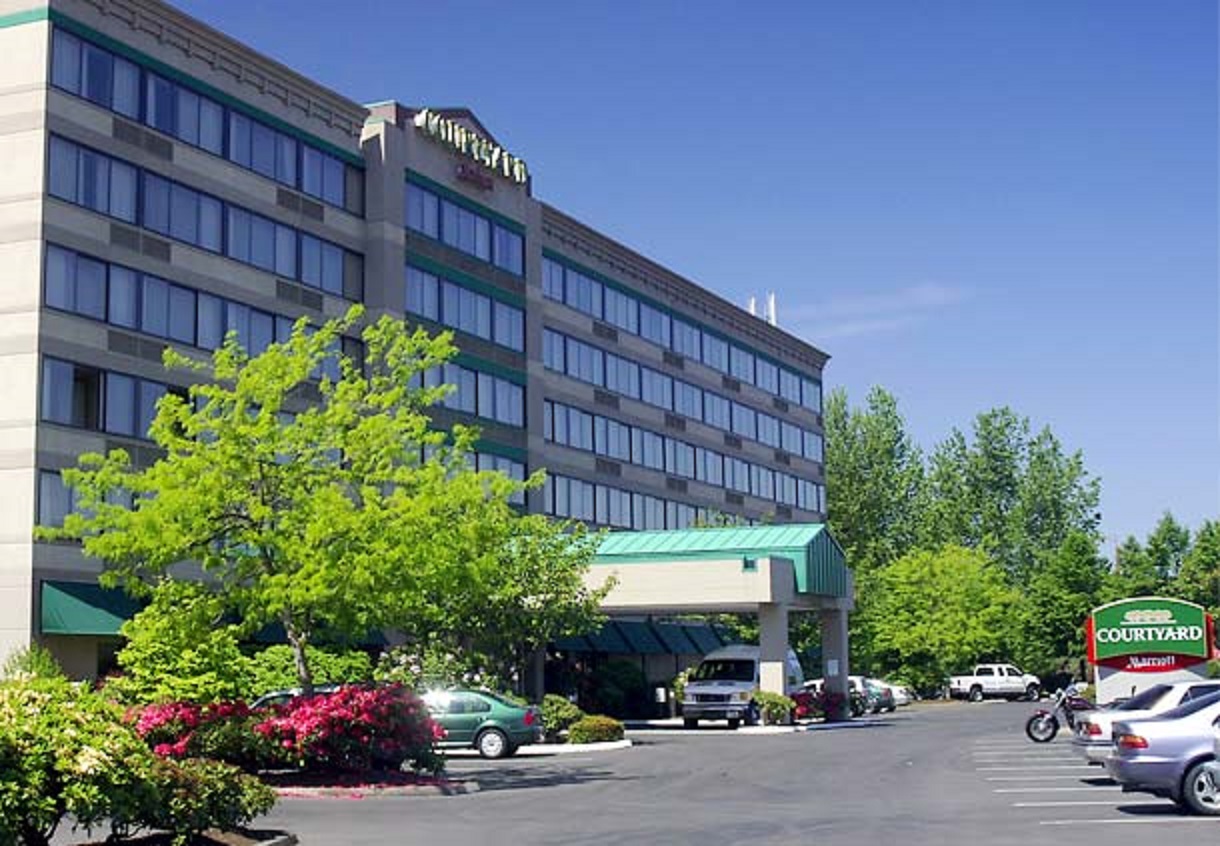 Courtyard by Marriott Portland Airport image