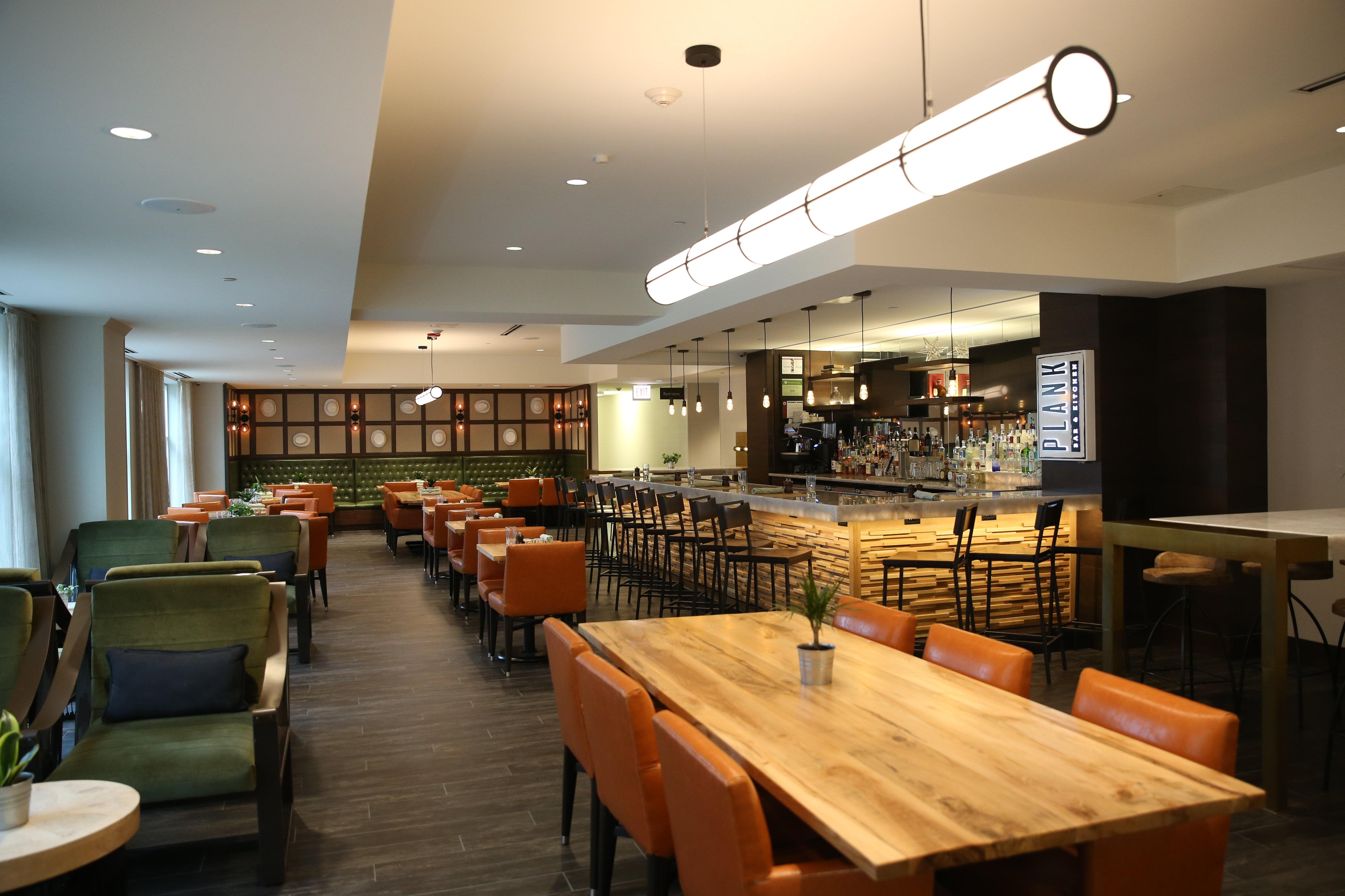 Hotel Indigo Naperville Riverwalk
