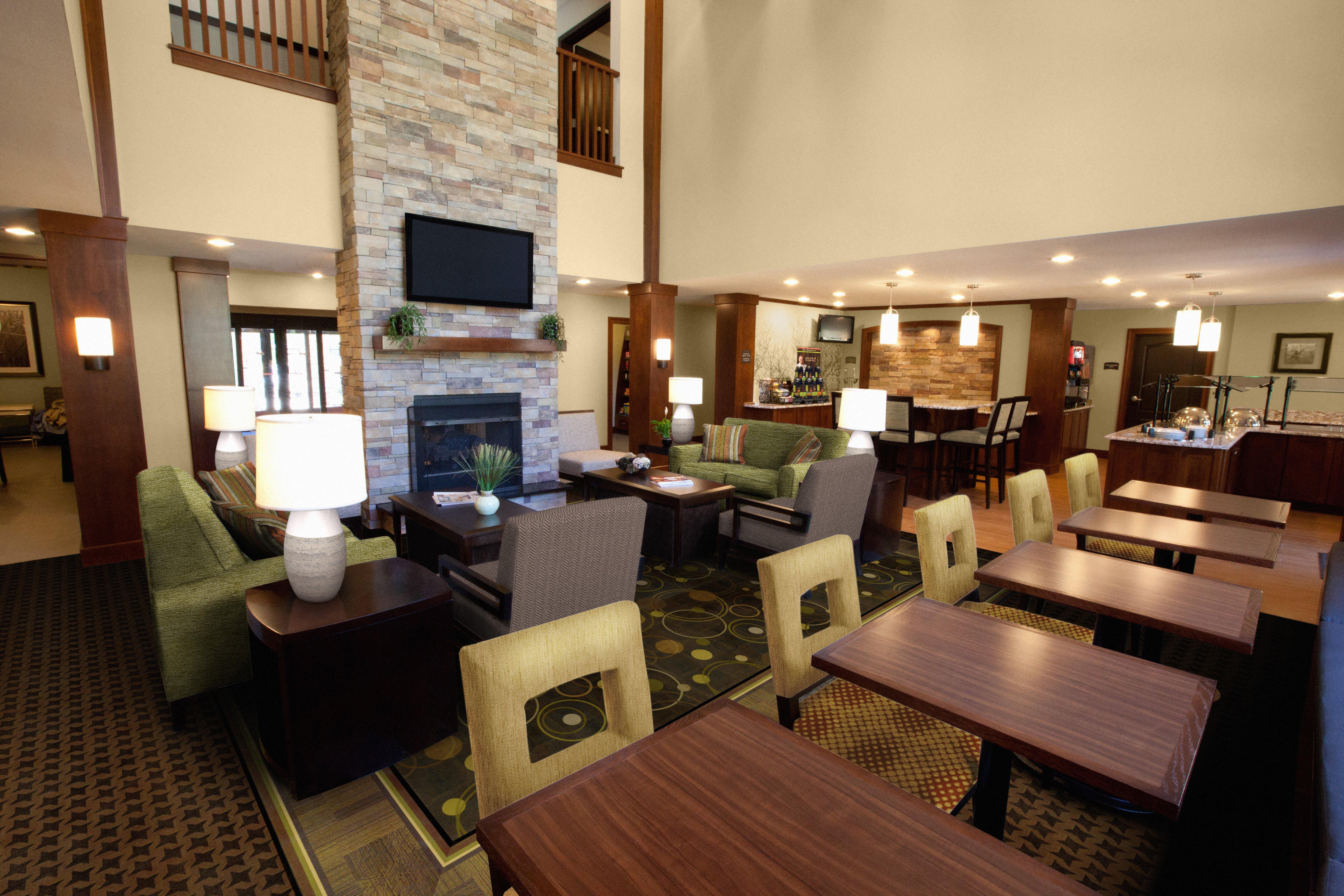 Staybridge Suites St Louis - Westport