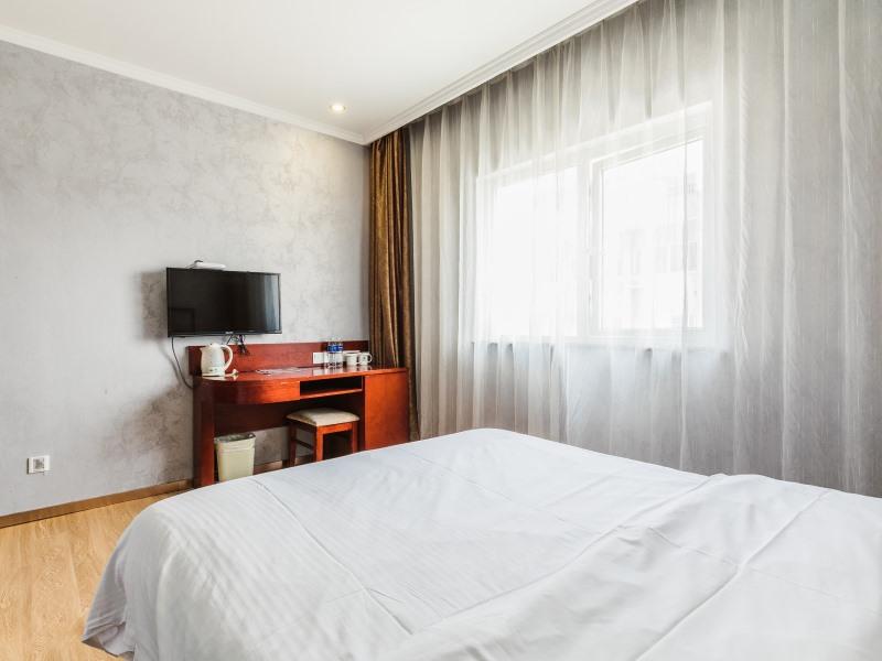 GreenTree Inn Jinghai Road Express Hotel
