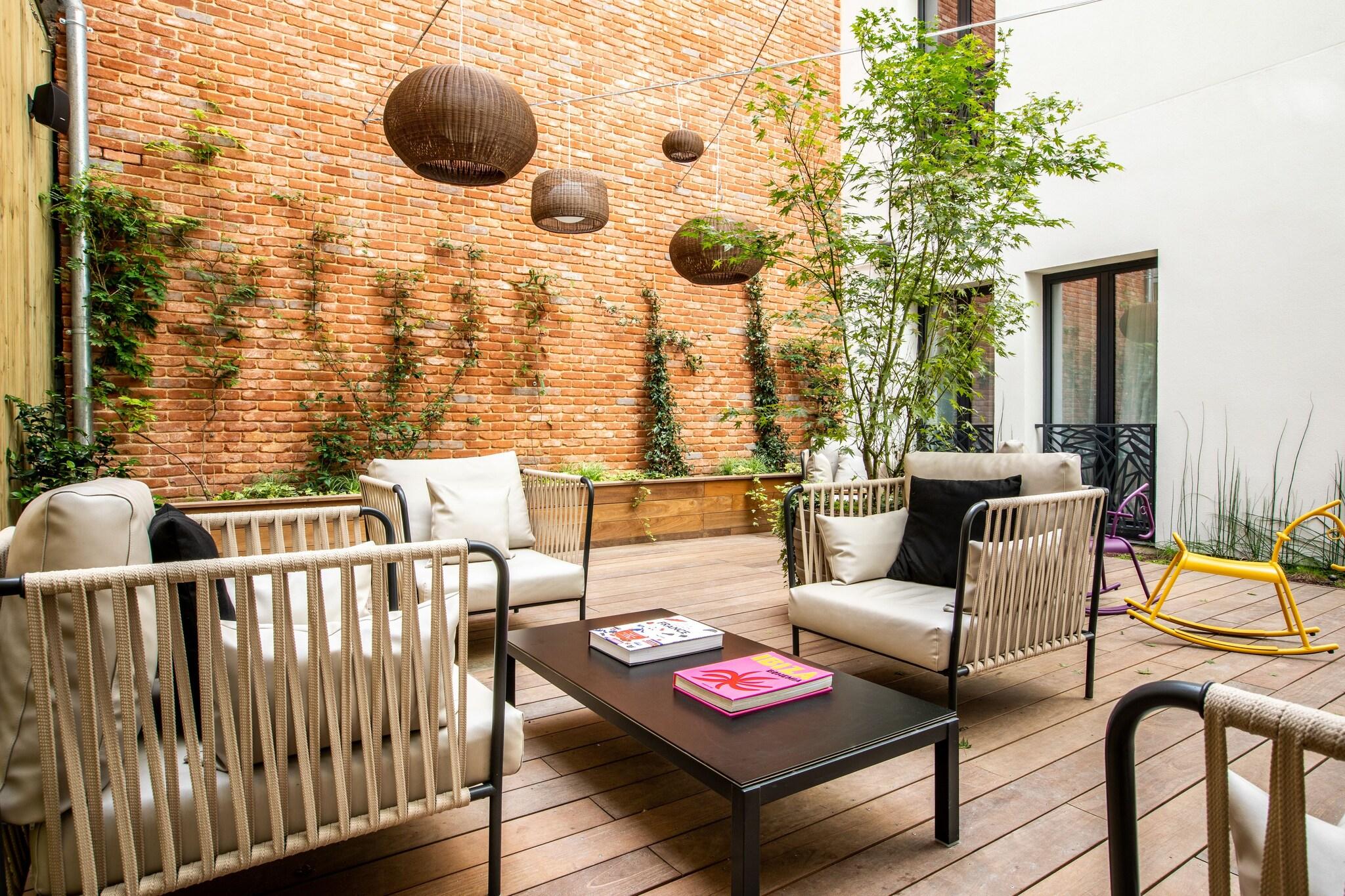 LAZ' Hôtel Spa Urbain by null