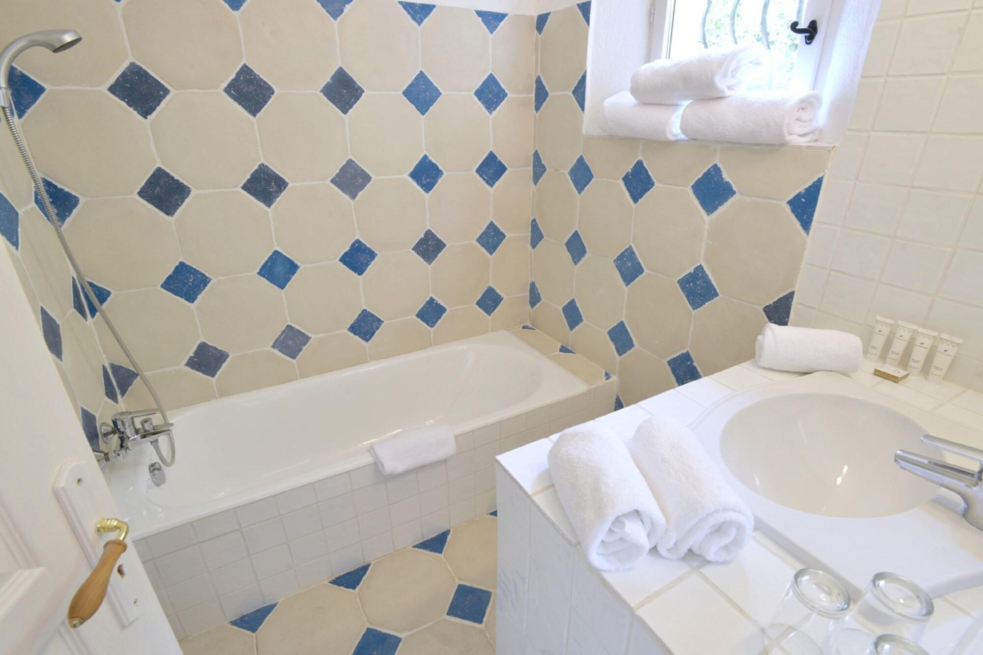 Hôtel la bastide d'Antoine | Vue mer St-Tropez by null