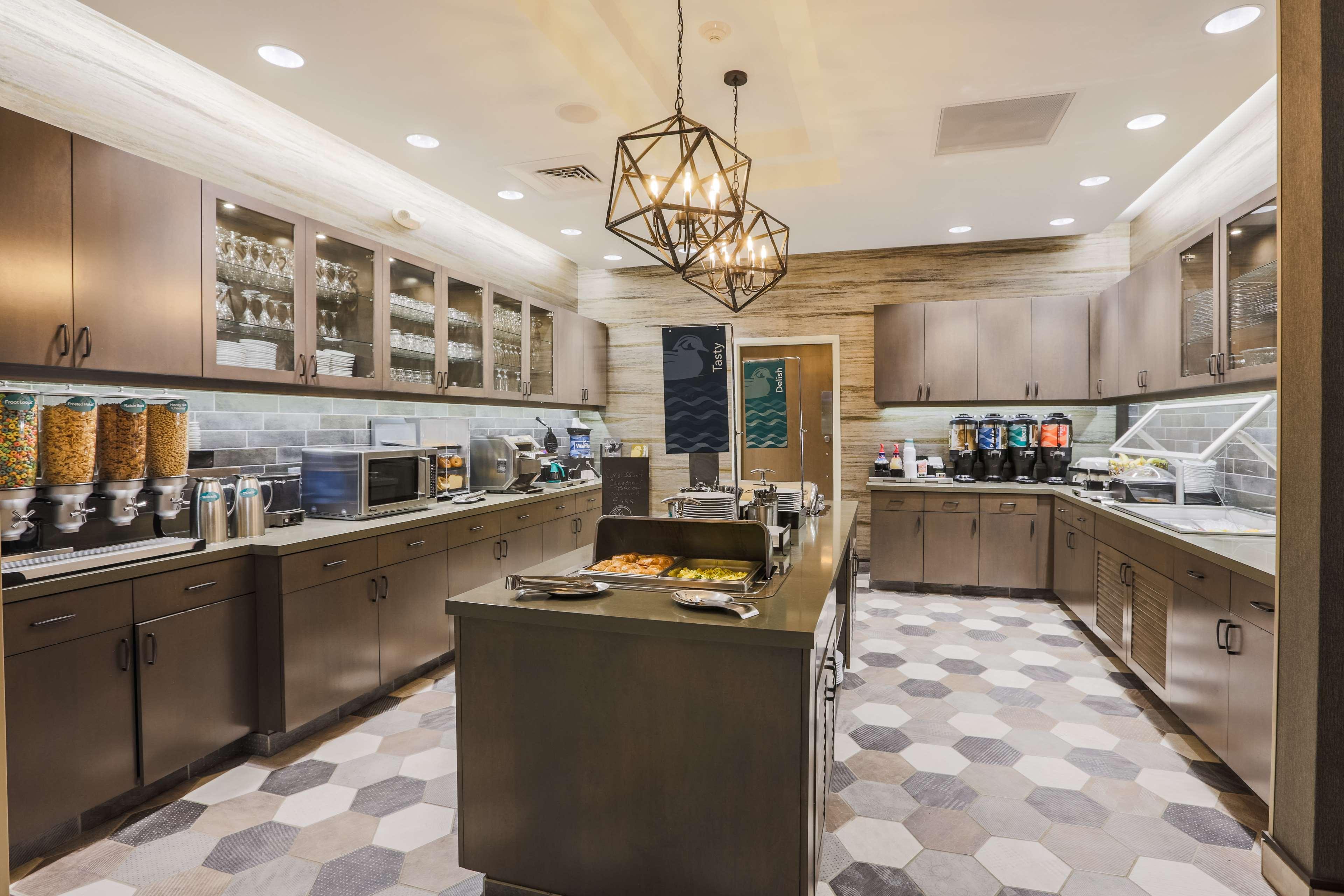 Homewood Suites by Hilton Charleston Historic Dist