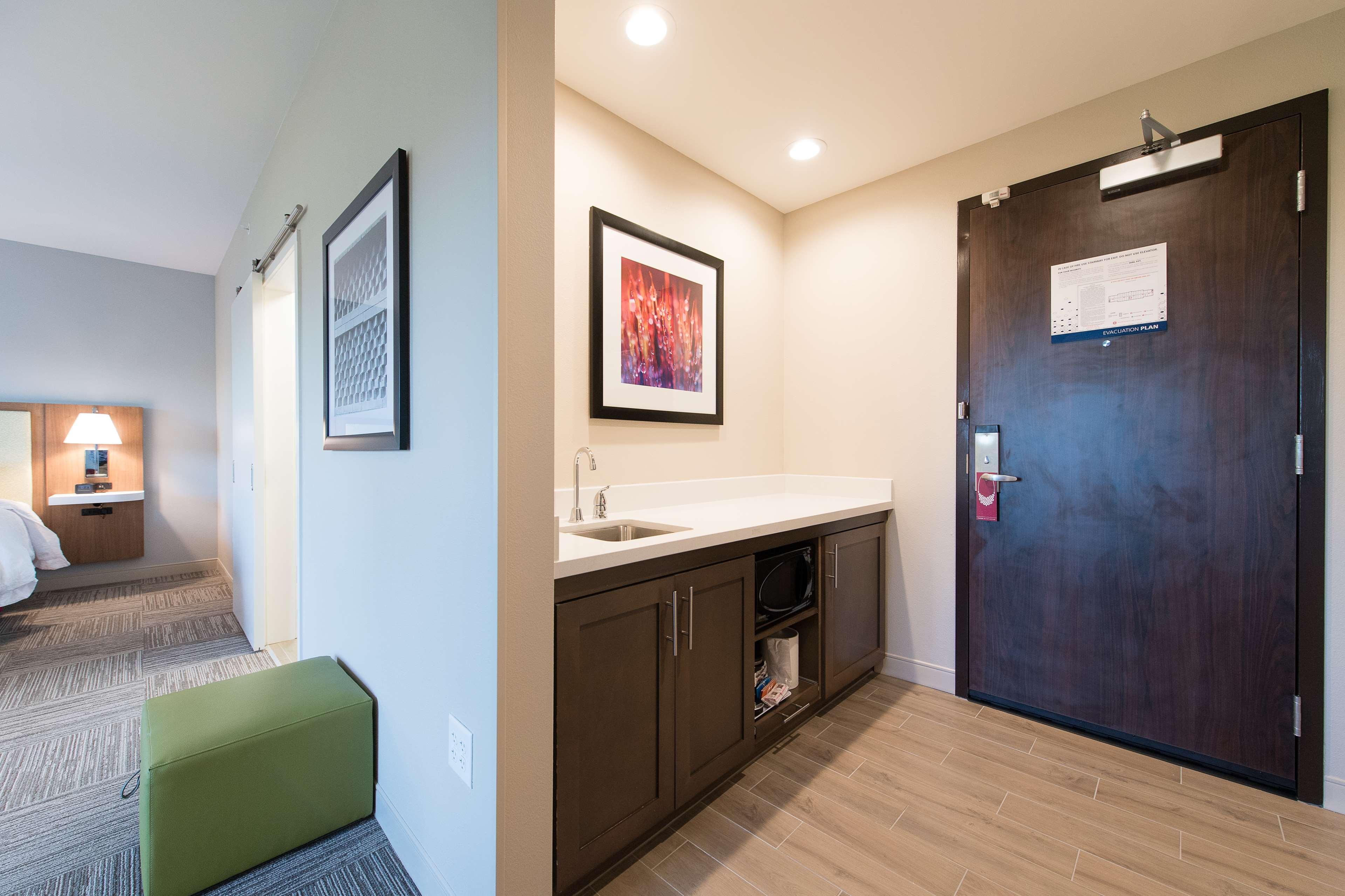 Hampton Inn & Suites Fayetteville