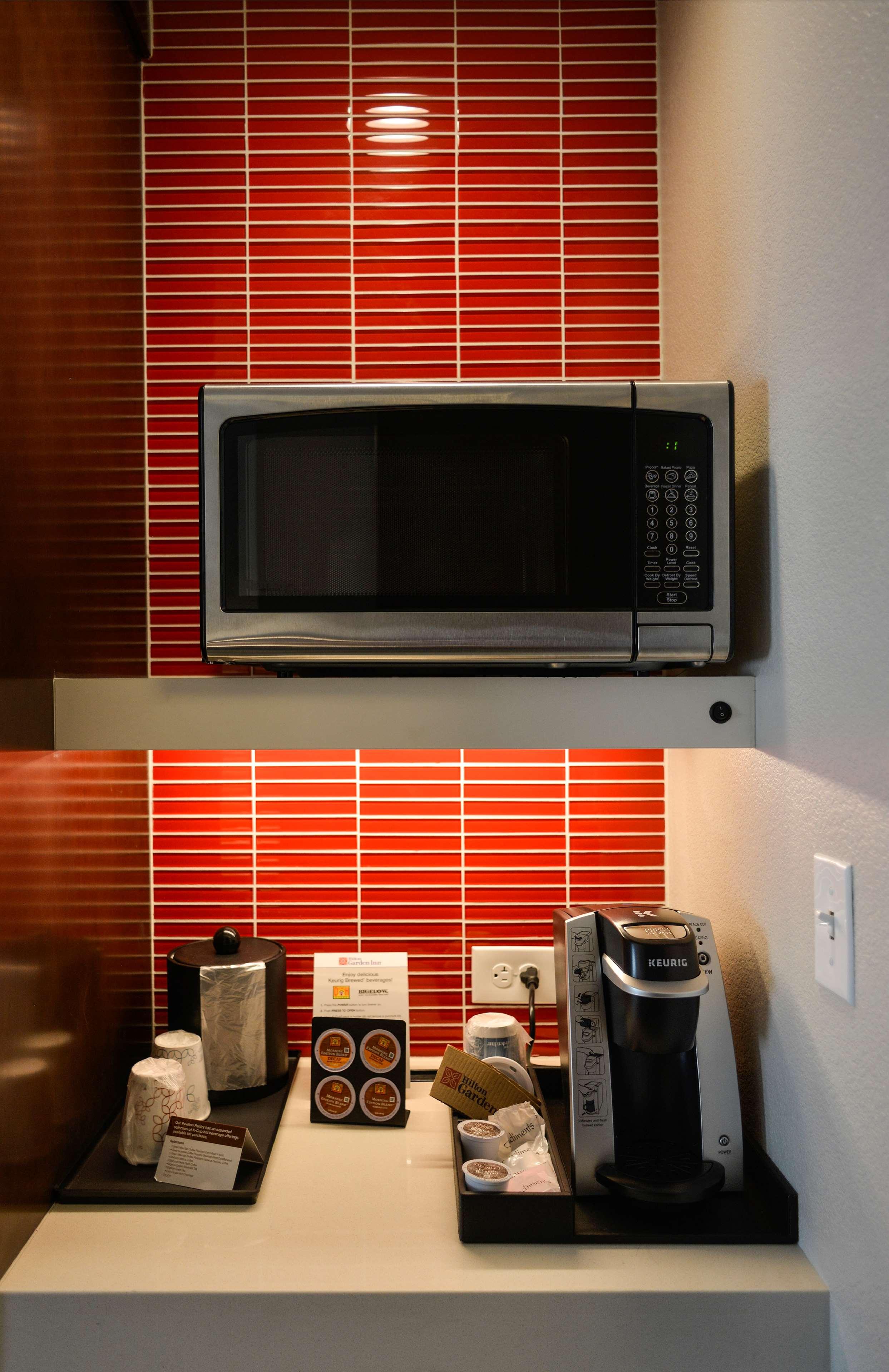 Hilton Garden Inn Louisville Mall of St. Matthews,