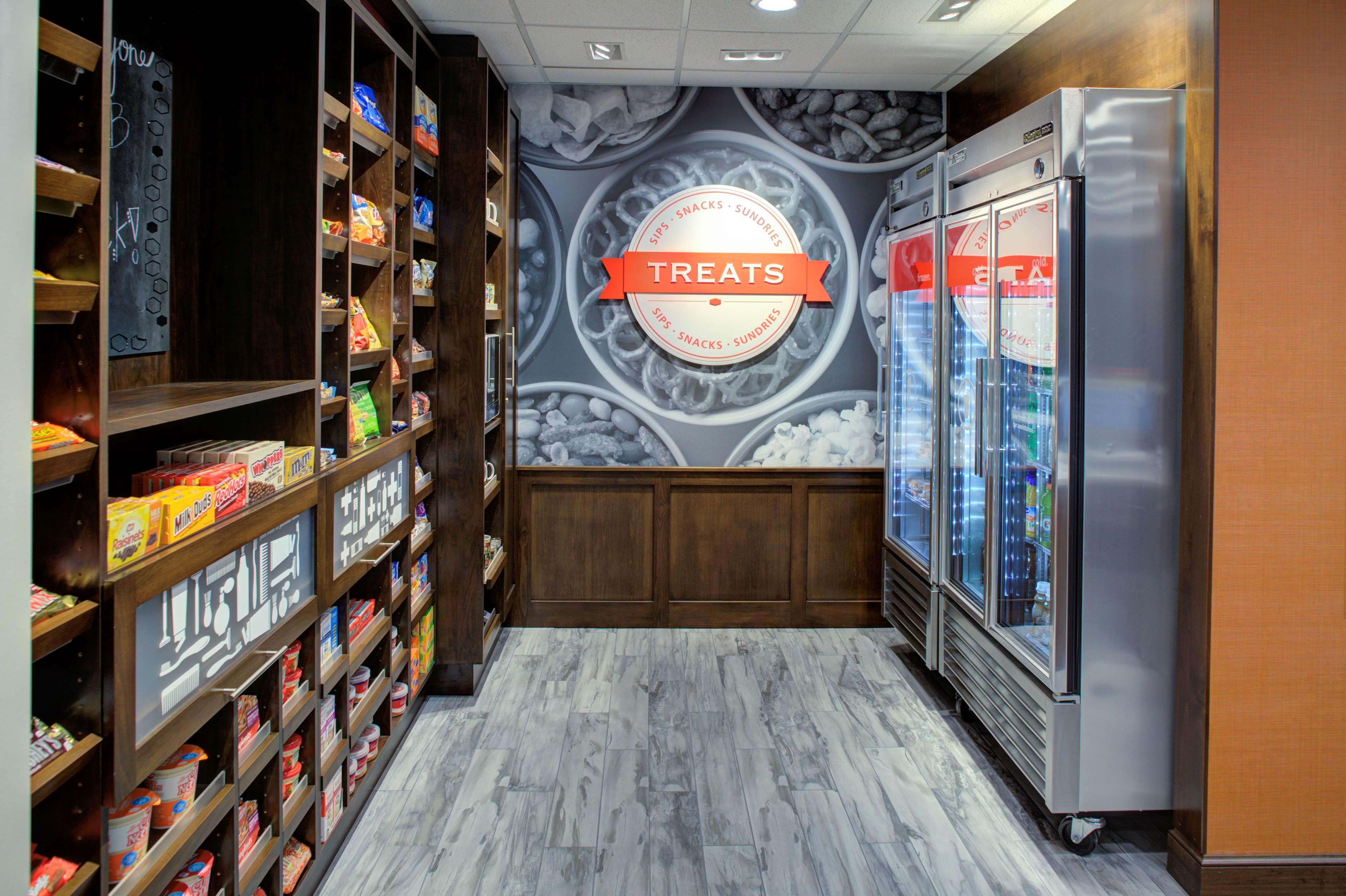 Hampton Inn & Suites Flagstaff East