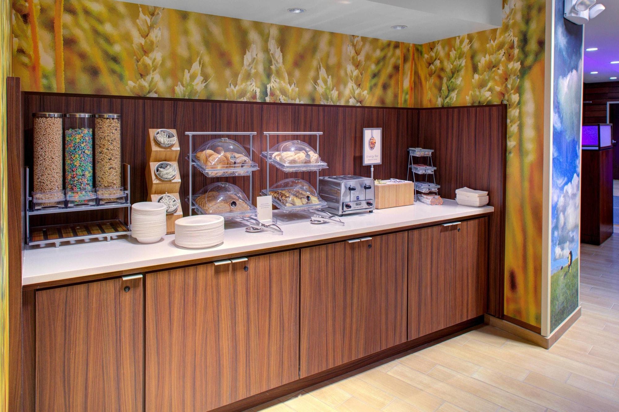 Fairfield Inn & Suites Hollister