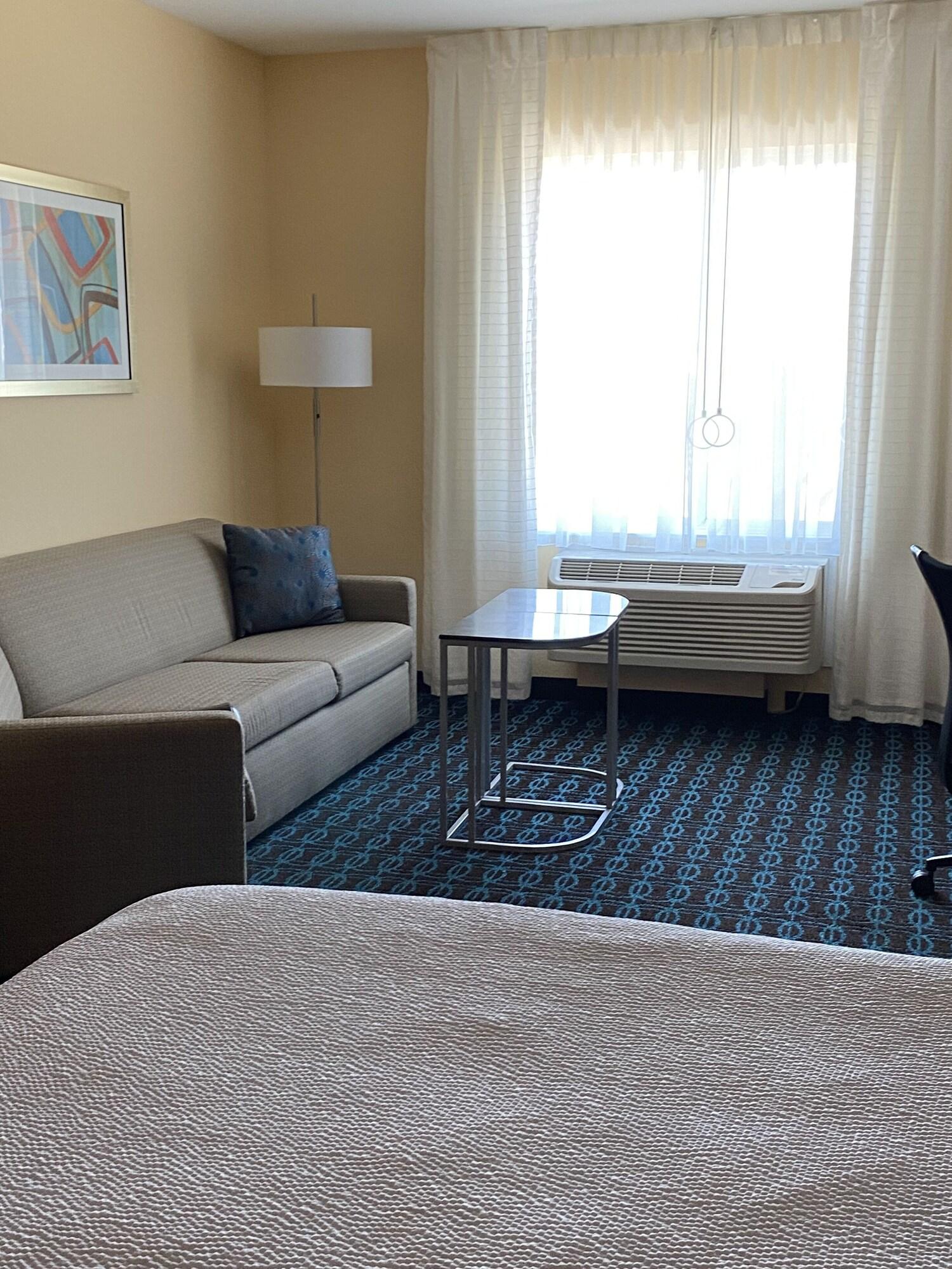 Fairfield Inn & Suites Hollister