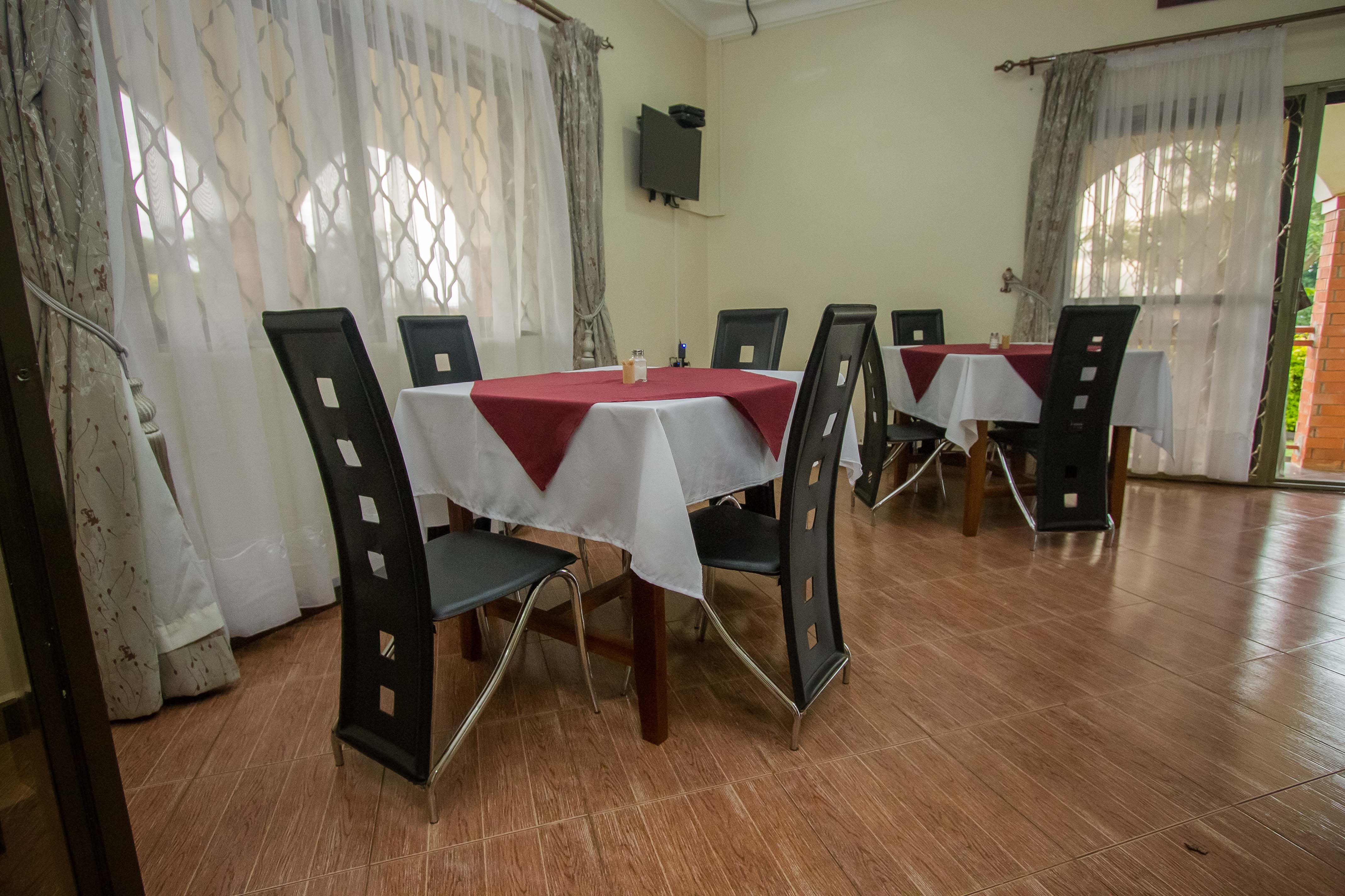 Kanfi Hotel