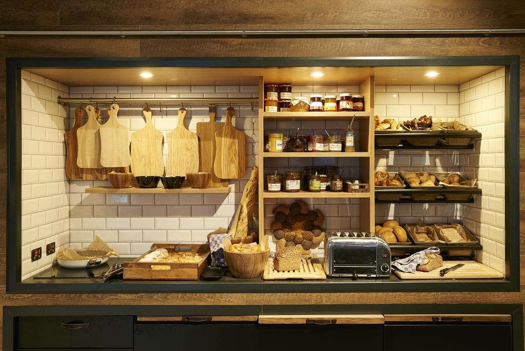 Moxy London Stratford by null