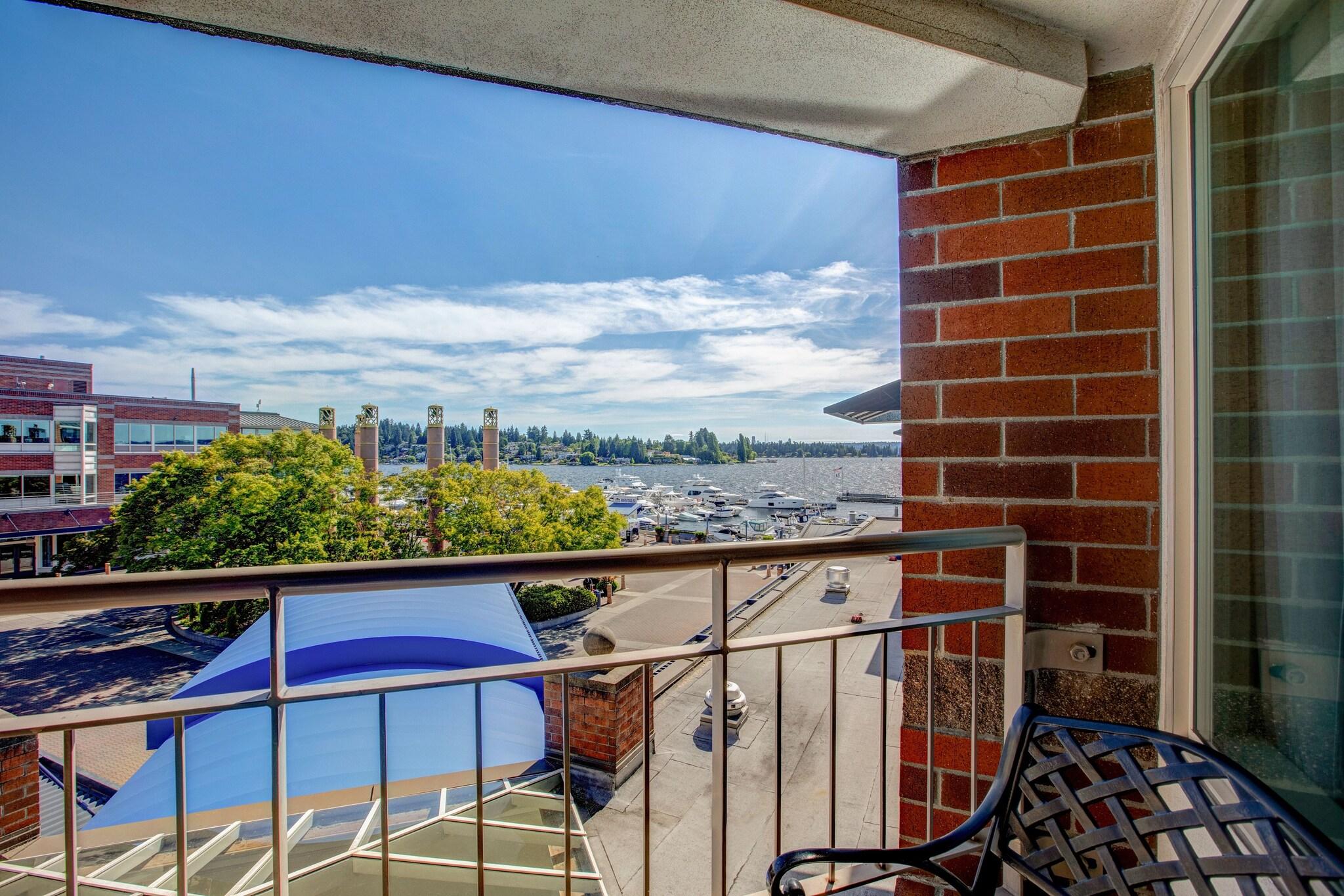 The Woodmark Hotel and Still Spa on Lake Washington by null