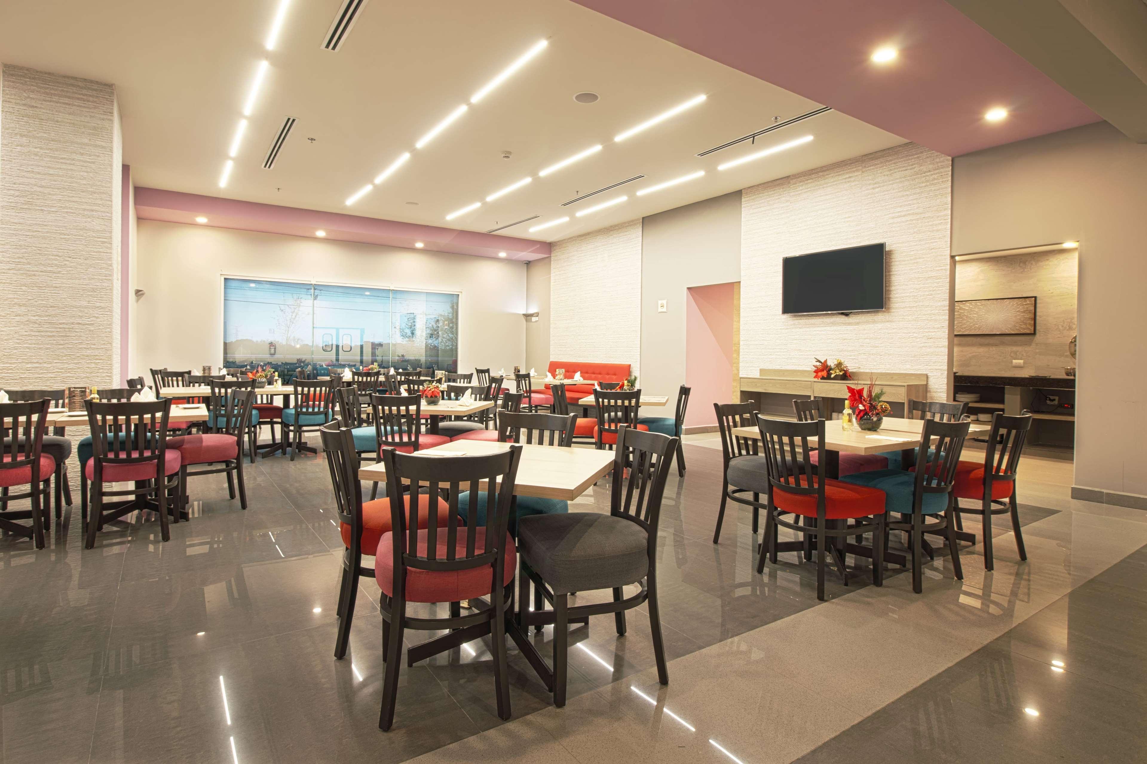 Chn Hotel Monterrey Aeropuerto, Trademark By Wyndh