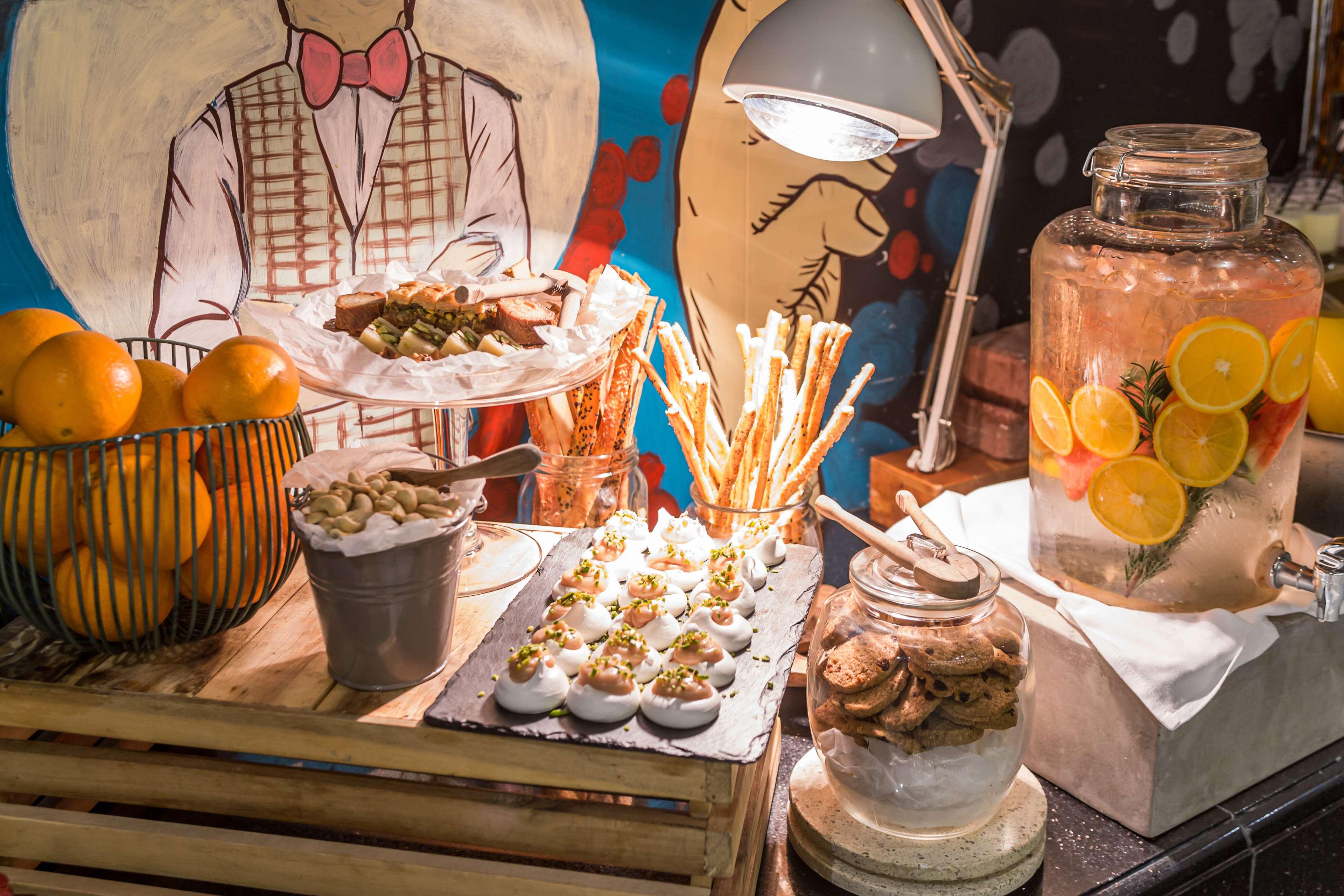 Radisson Blu Hotel, Dubai Waterfront - photo