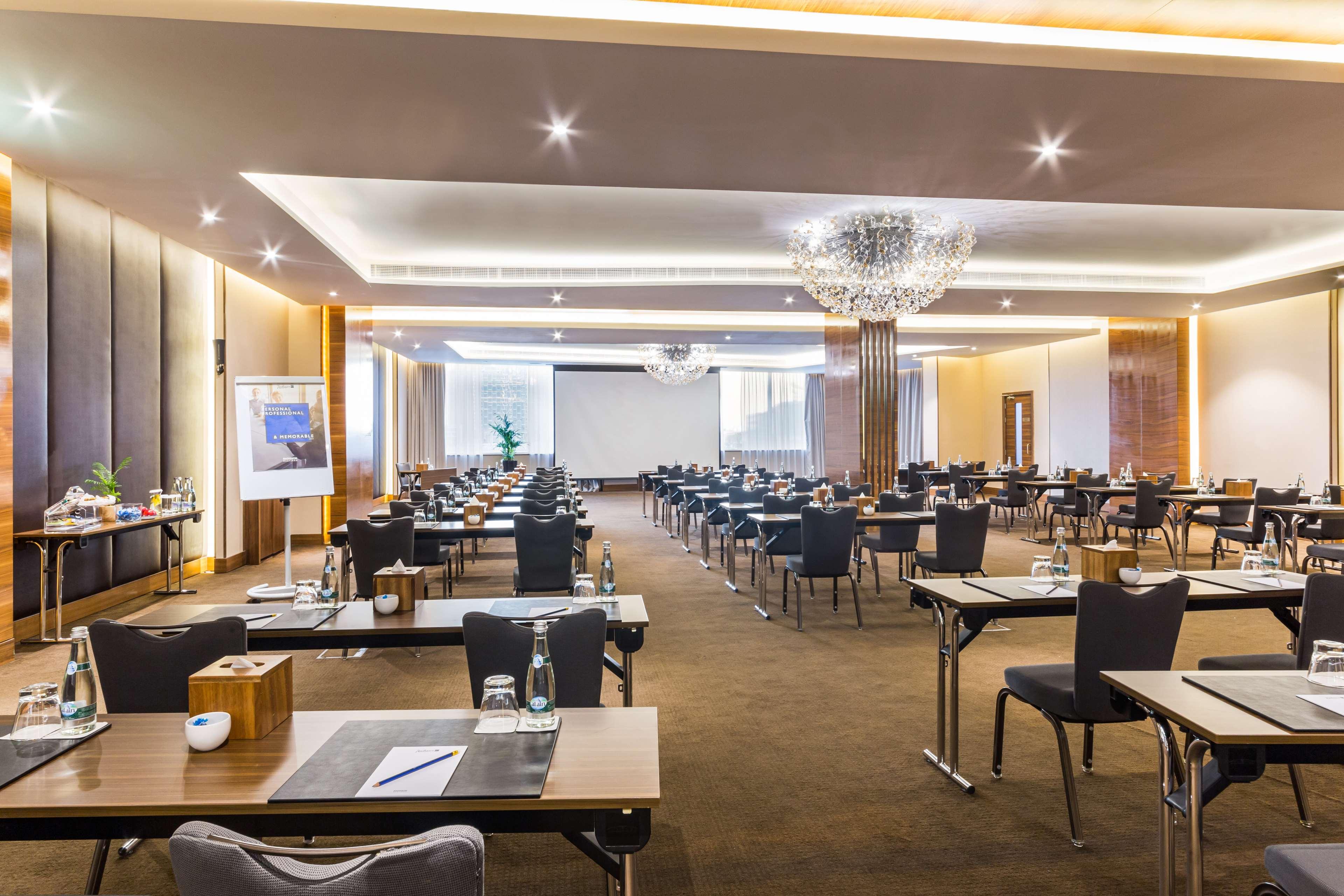 Radisson Blu Hotel, Dubai Waterfront - photo