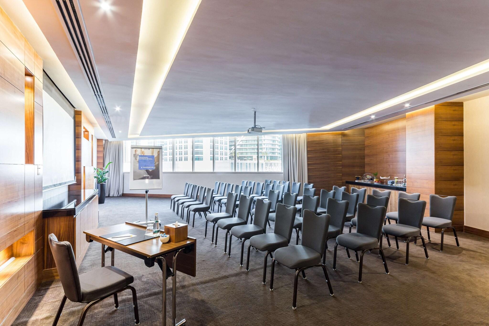 Radisson Blu Hotel, Dubai Waterfront - photo