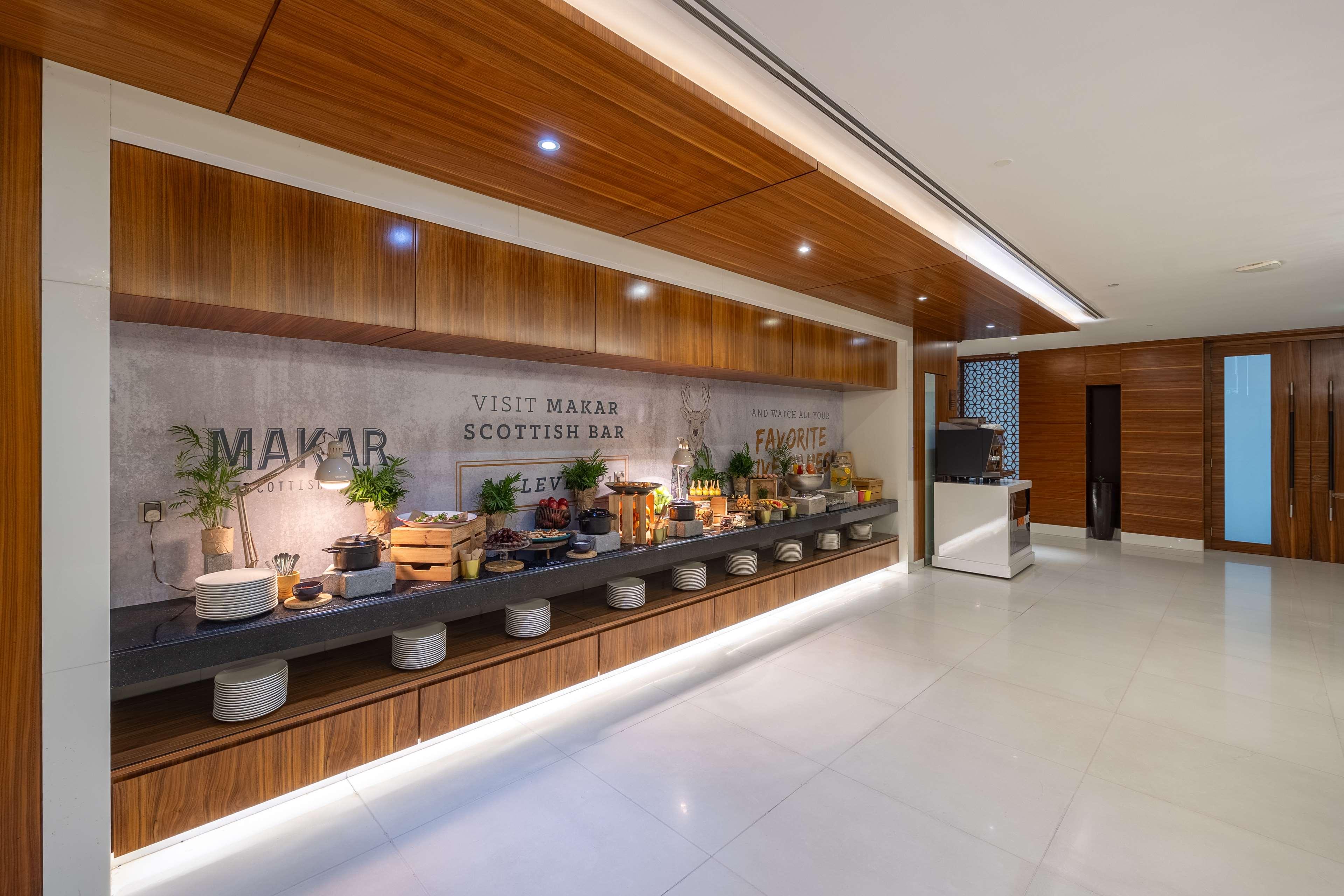 Radisson Blu Hotel, Dubai Waterfront - photo