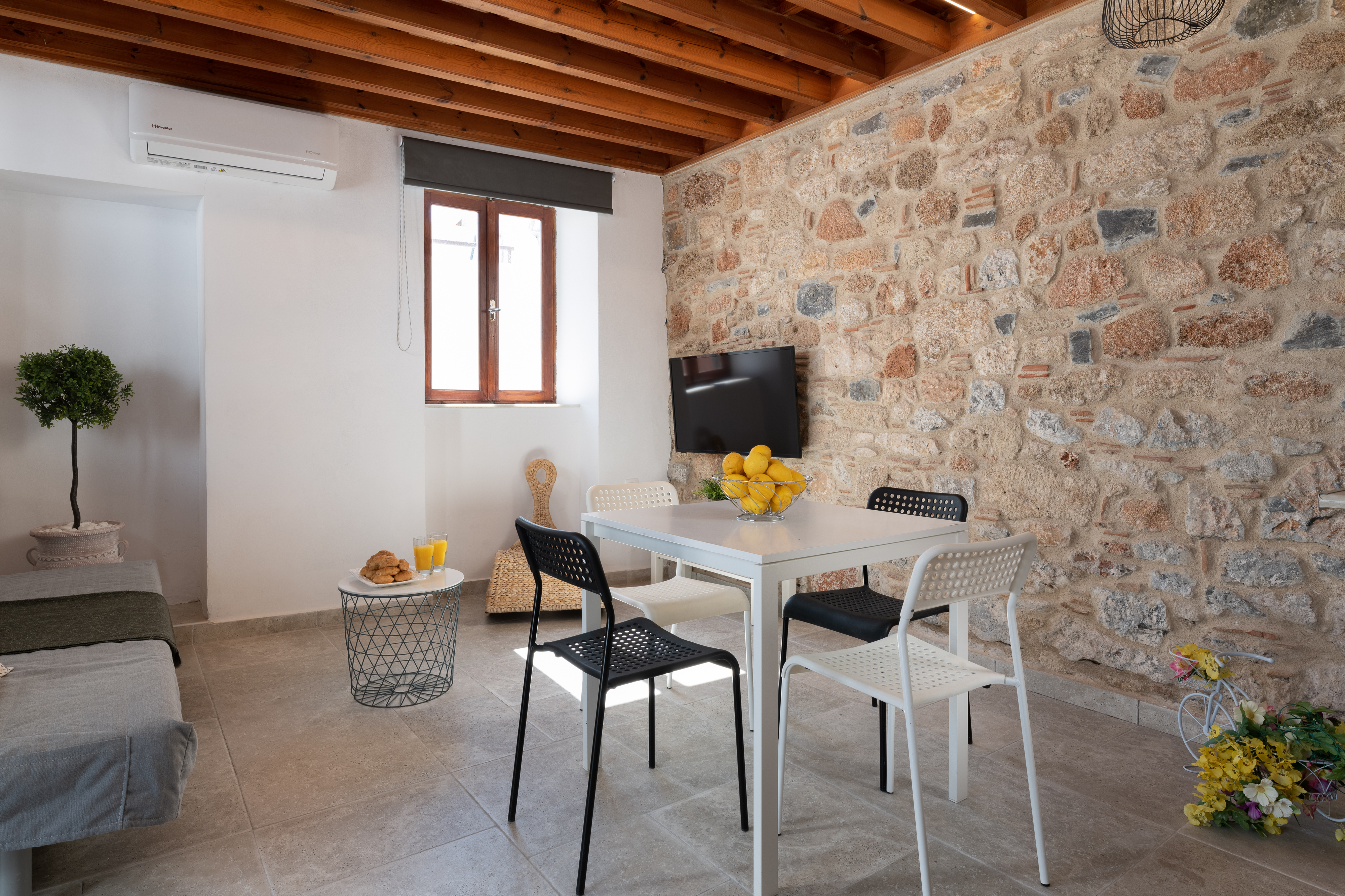 Lindos Citrin Studios