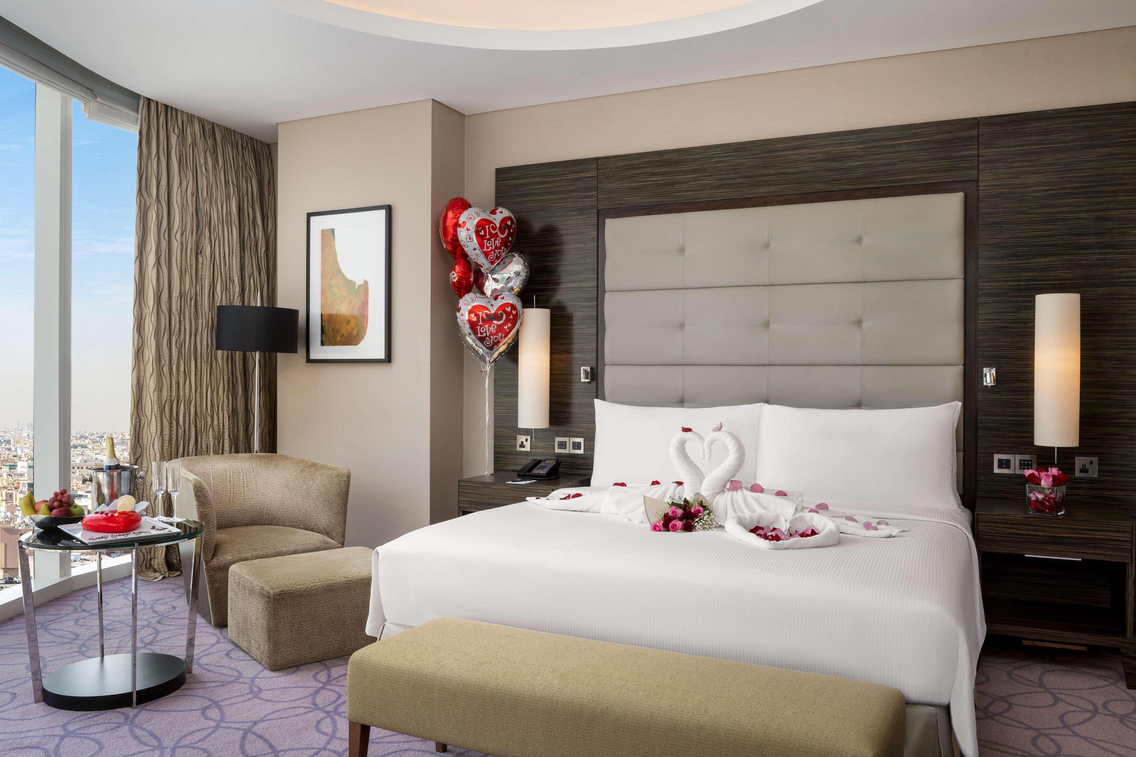 Hilton Riyadh Hotel & Residences Room Type - KING DELUXE ROOM