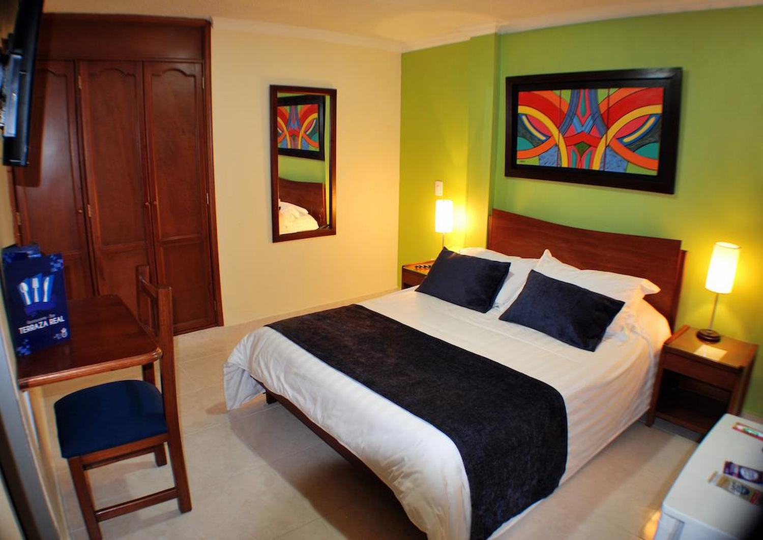 Room 2, Plazuela Real, Bucaramanga