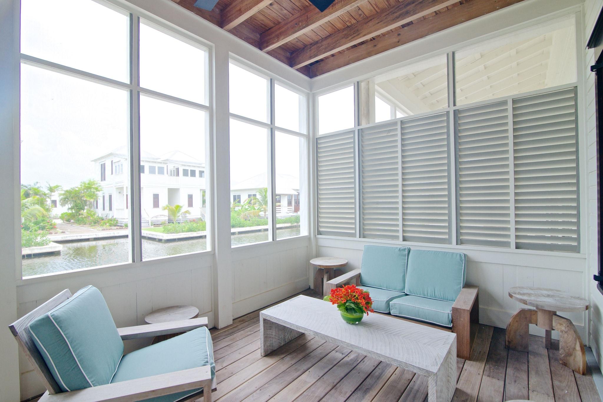 Mahogany Bay Resort & Beach Club, Curio Collection by Hilton by null