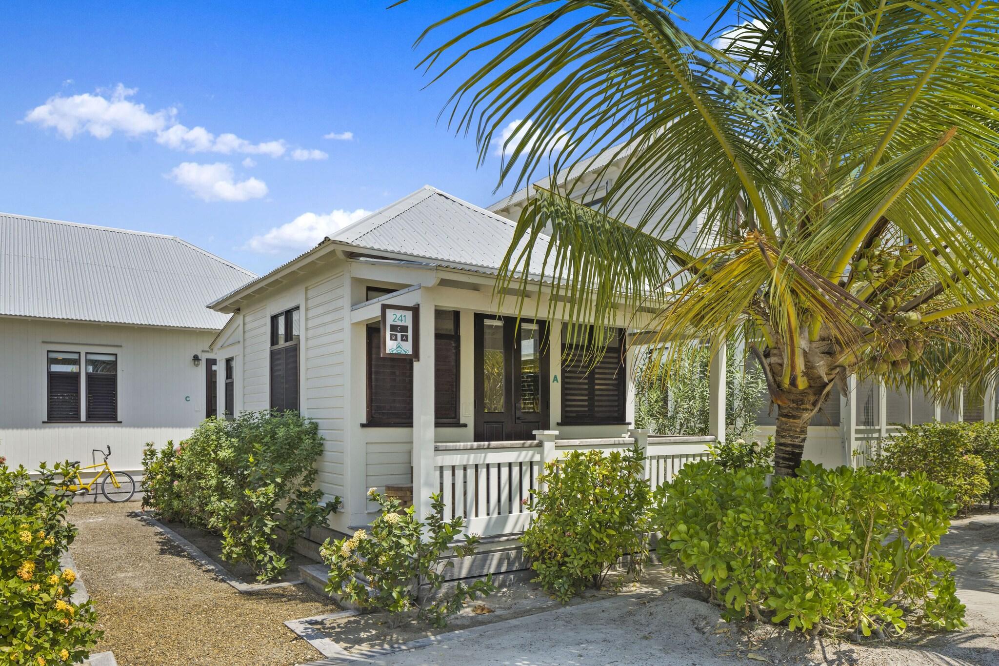 Mahogany Bay Resort & Beach Club, Curio Collection by Hilton by null