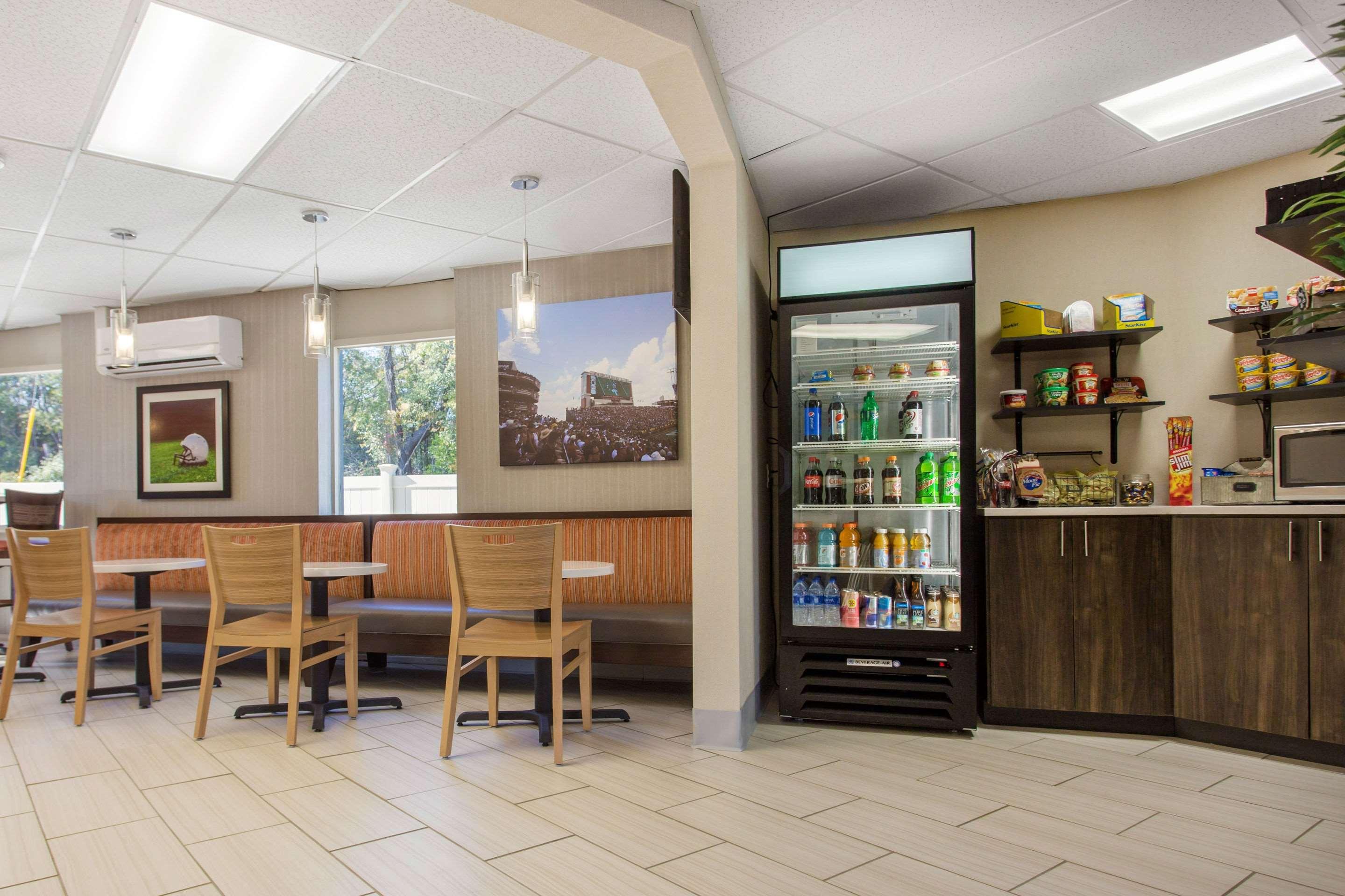 Gallus Stadium Park Inn, An Ascend Hotel Collectio
