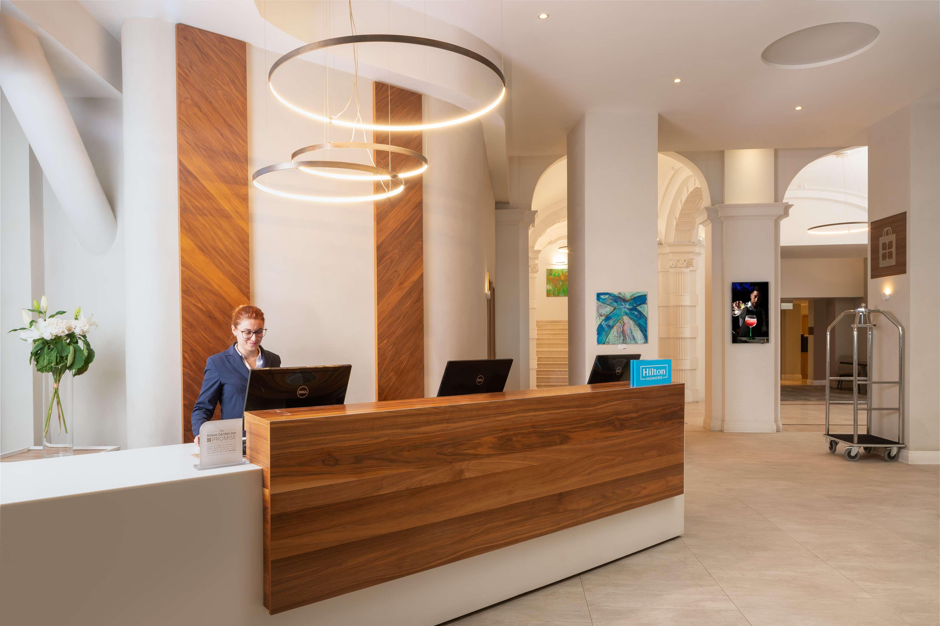 Hilton Garden Inn Bucharest Old Town by null