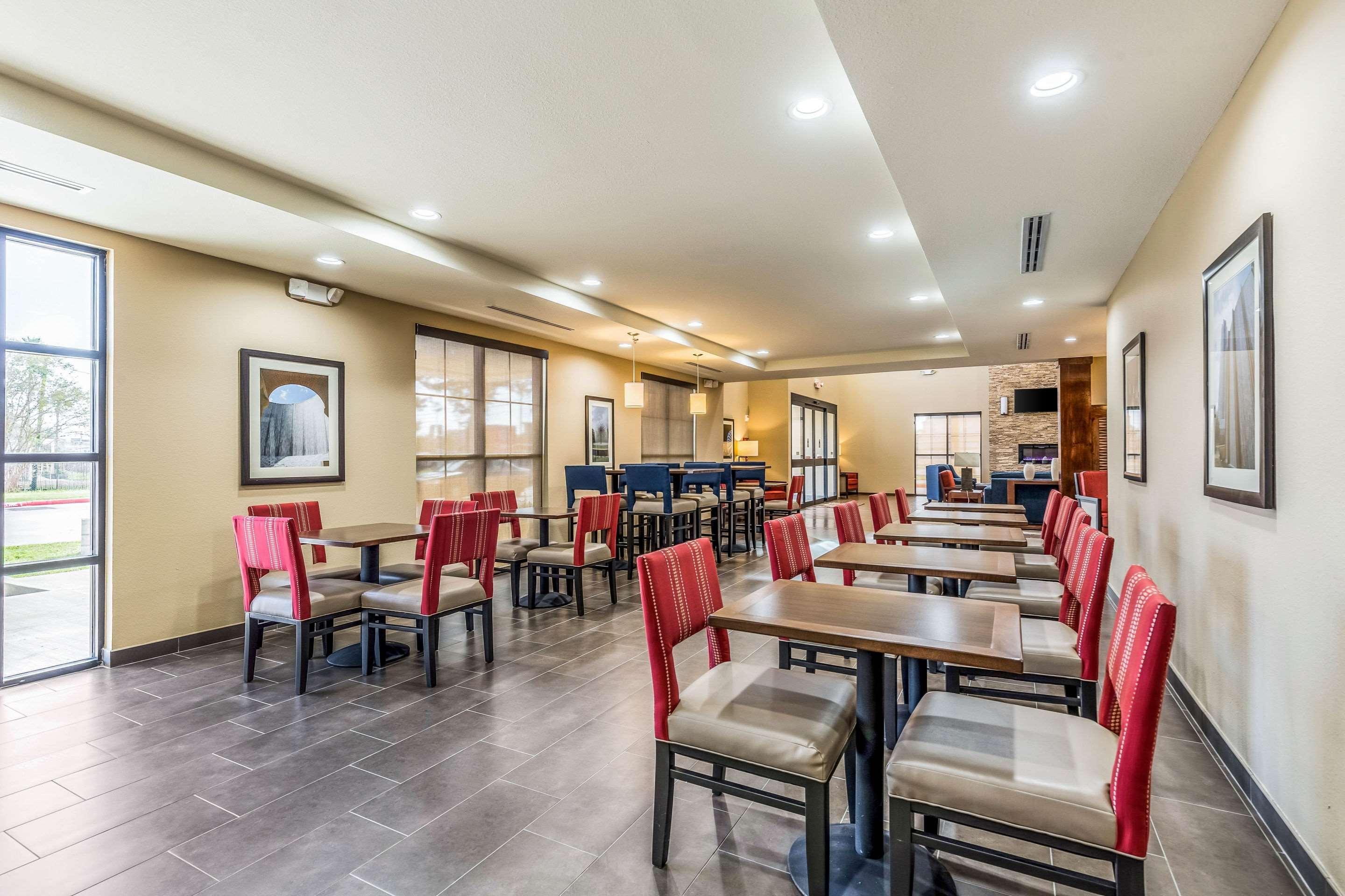 Comfort Suites Channelview
