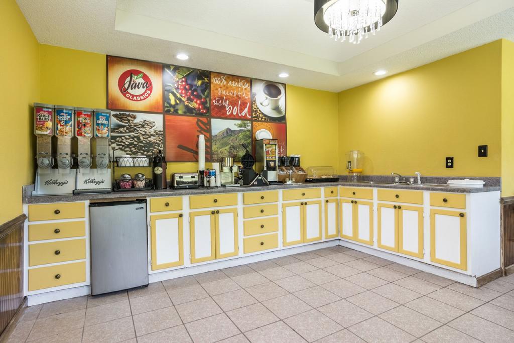 Rodeway Inn Swainsboro