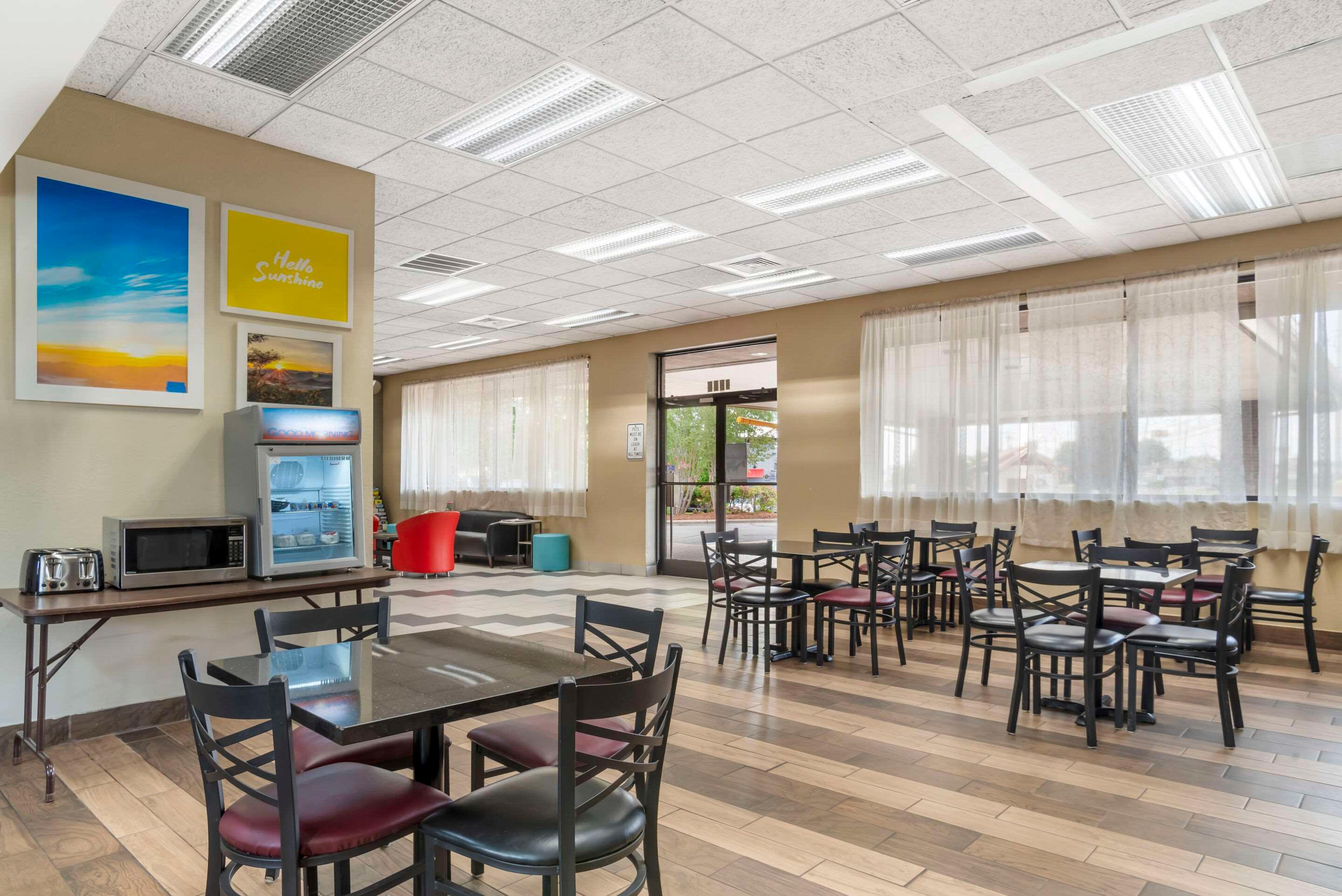 Quality Inn Near Speedway