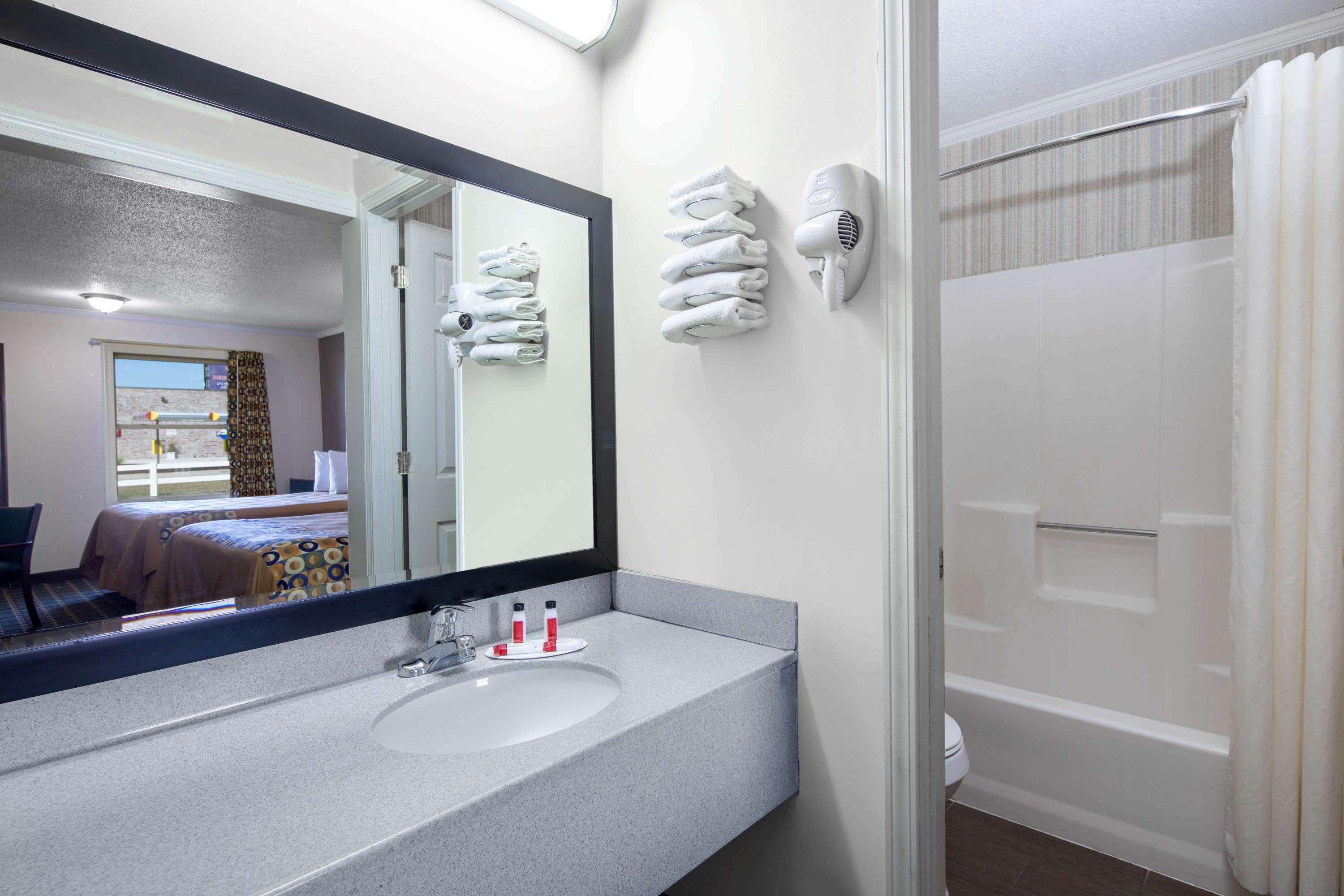 Travelodge By Wyndham Orangeburg