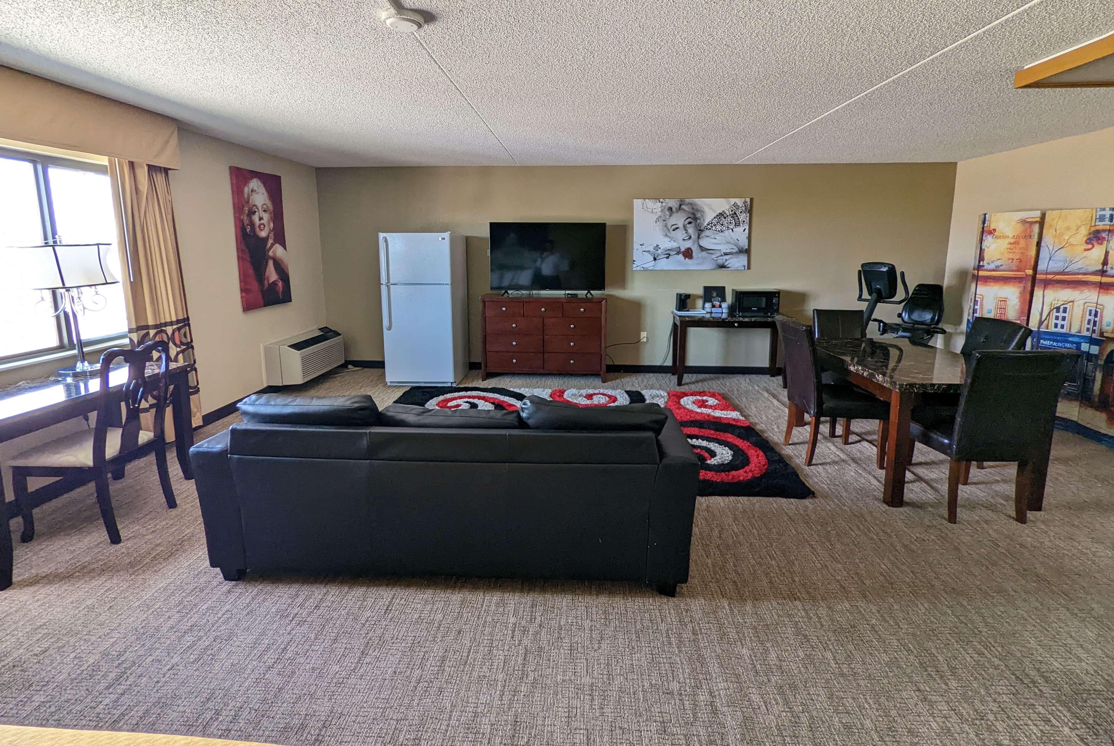 Super 8 by Wyndham Wichita North