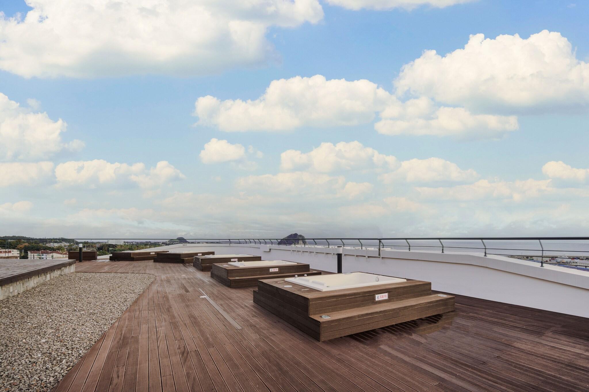 Hotel Bridge Seogwipo