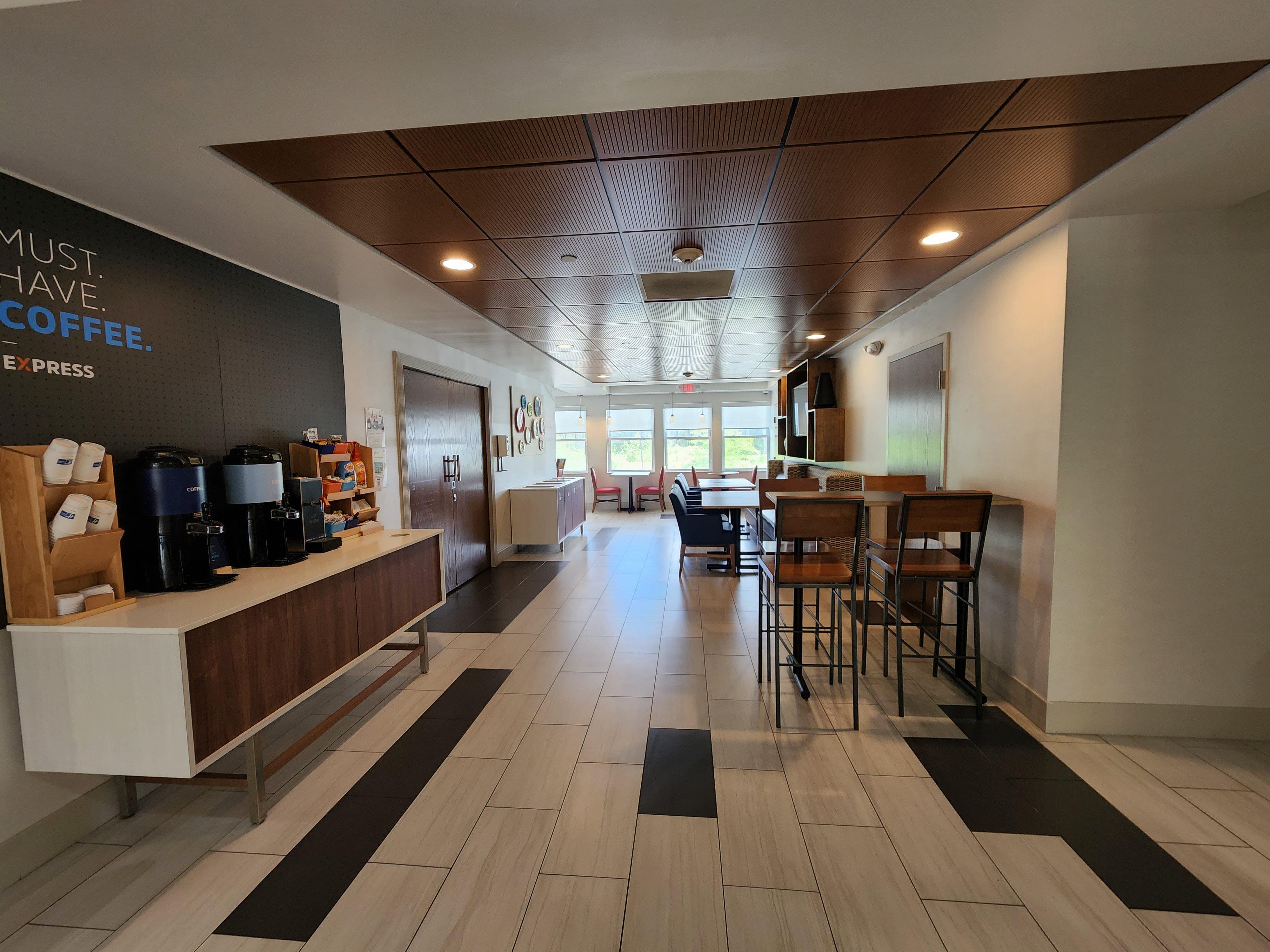 Holiday Inn Express and Suites Rochester