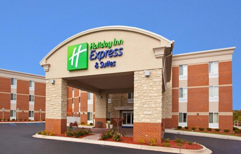 Holiday Inn Express & Suites Auburn Hills, an IHG Hotel image
