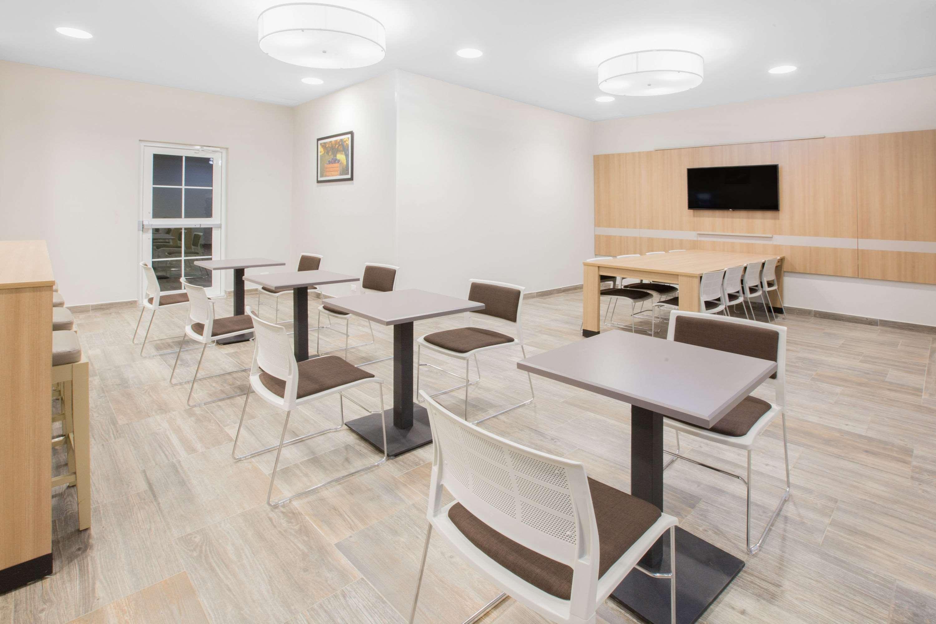 Microtel Inn & Suites By Wyndham Cuauhtemoc
