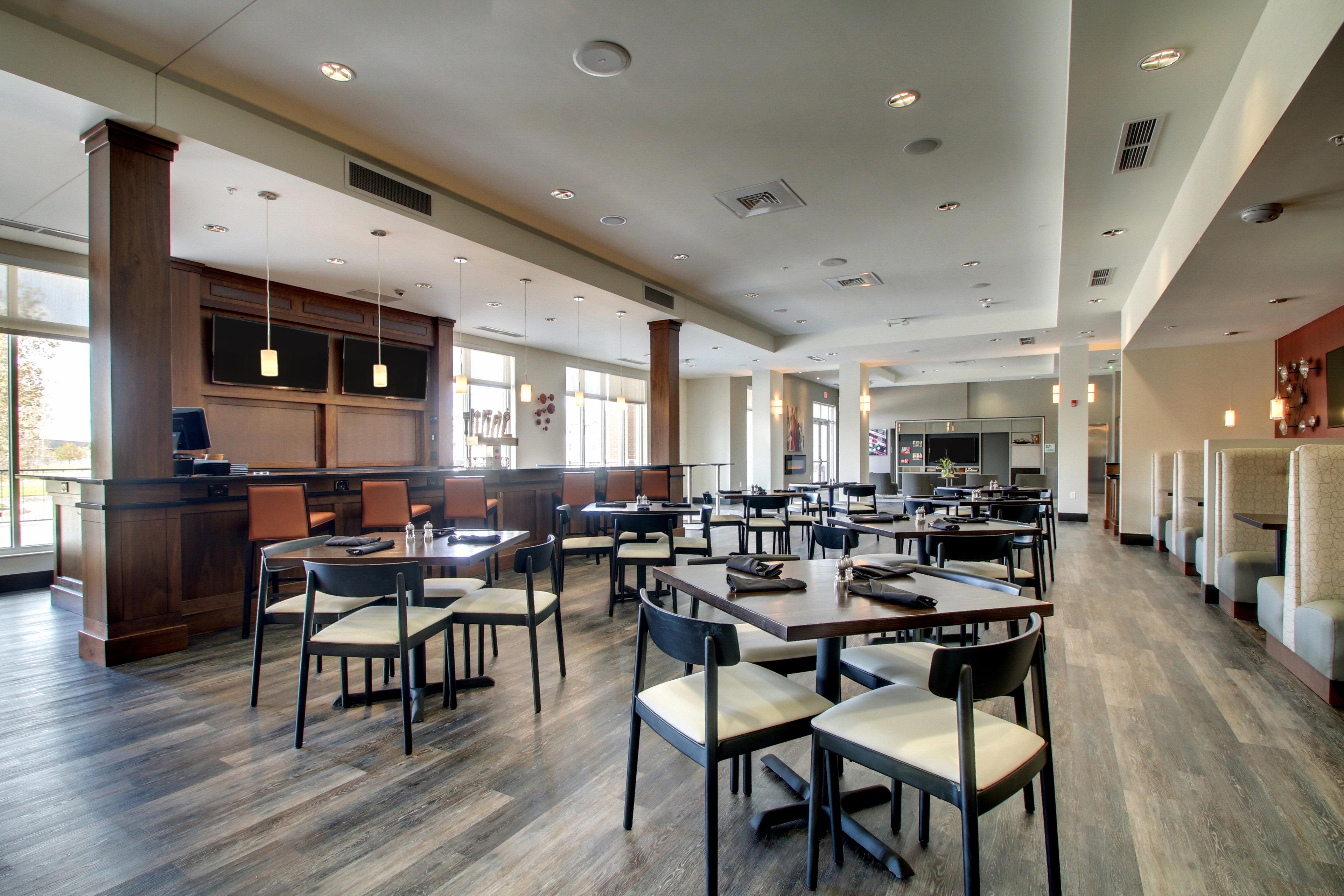 Holiday Inn Hotel and Suites Peoria At Grand Prair