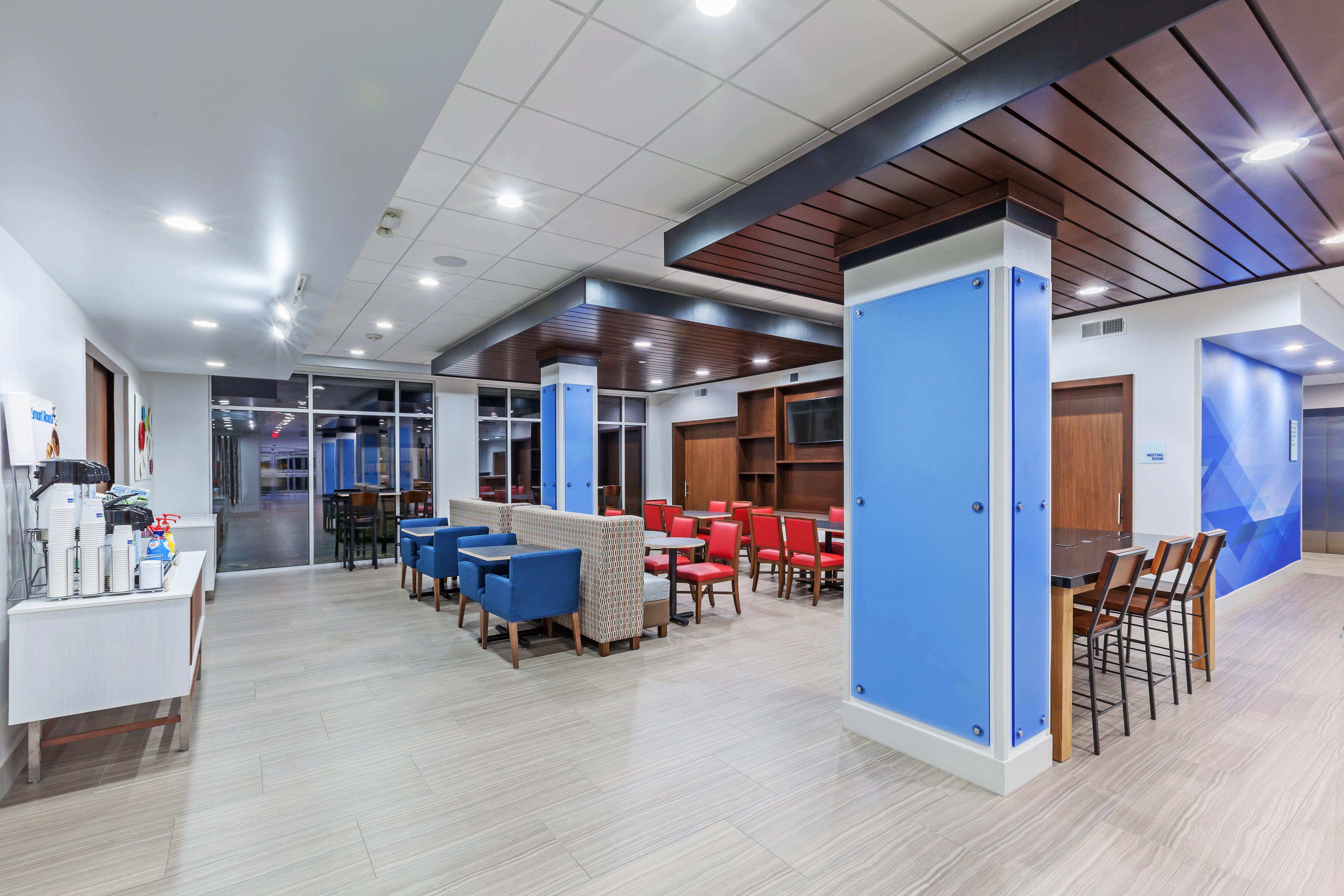 Holiday Inn Express and Suites Coffeyville