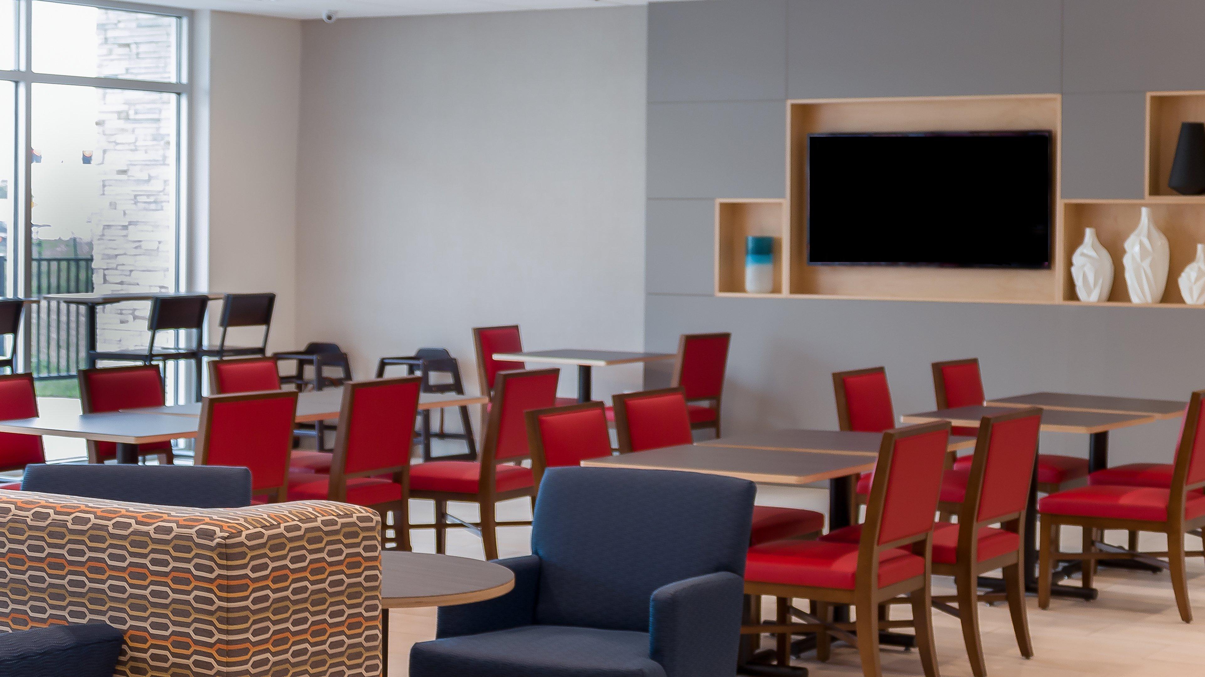 Holiday Inn Express and Suites Tampa East - Ybor C