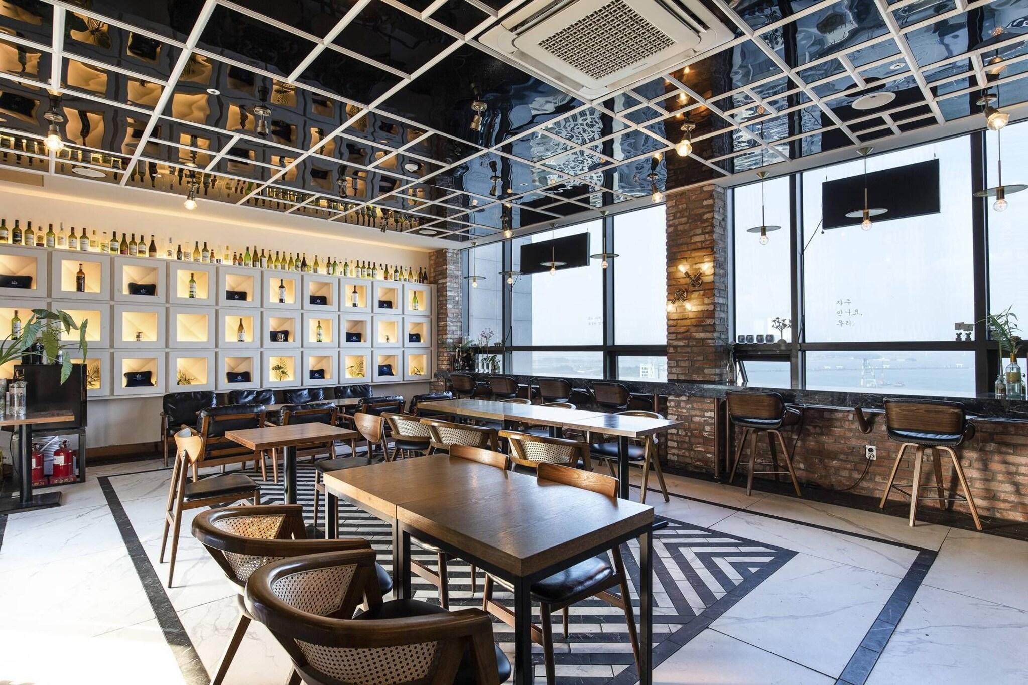 Western Grace Hotel