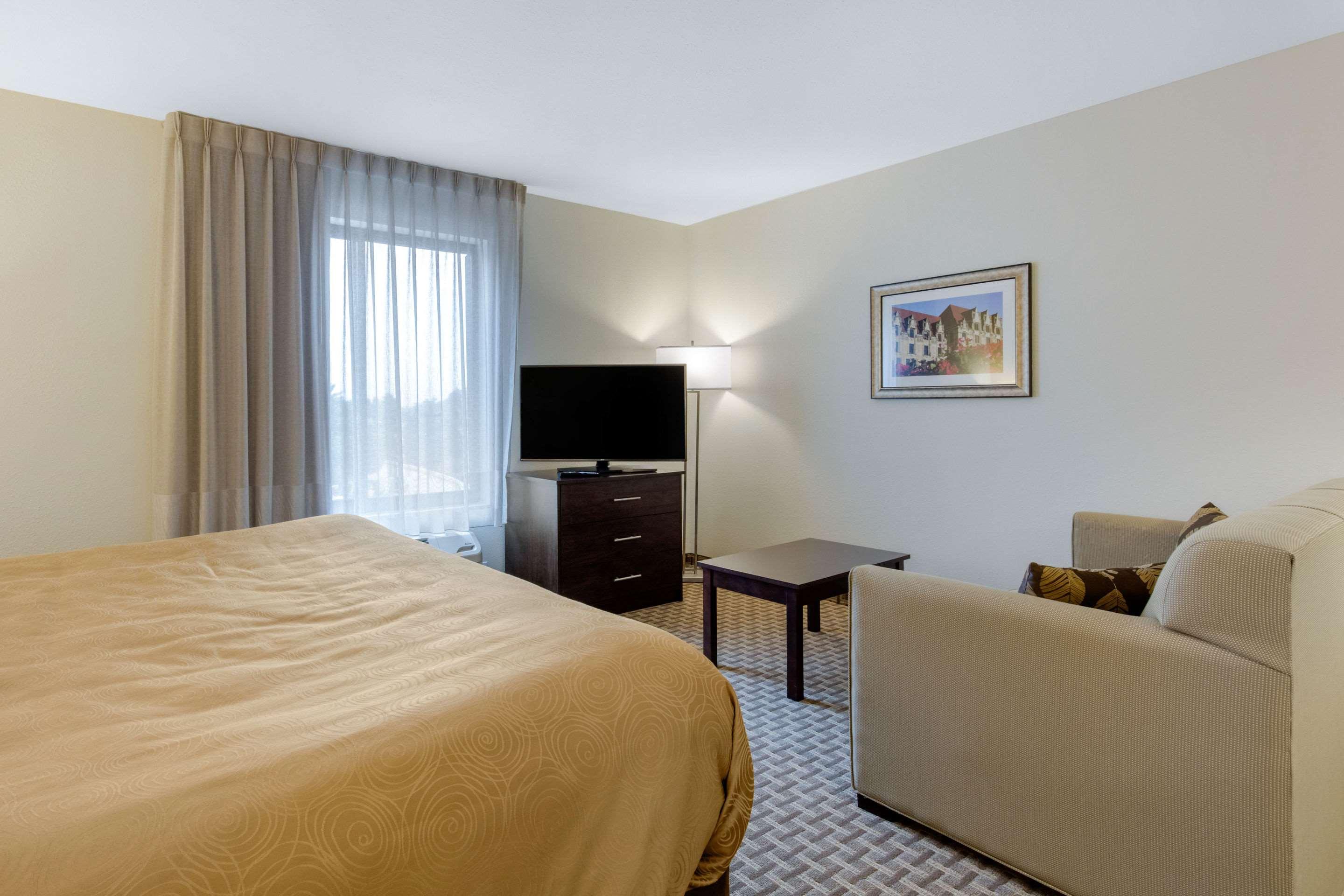 Mainstay Suites St. Louis Airport