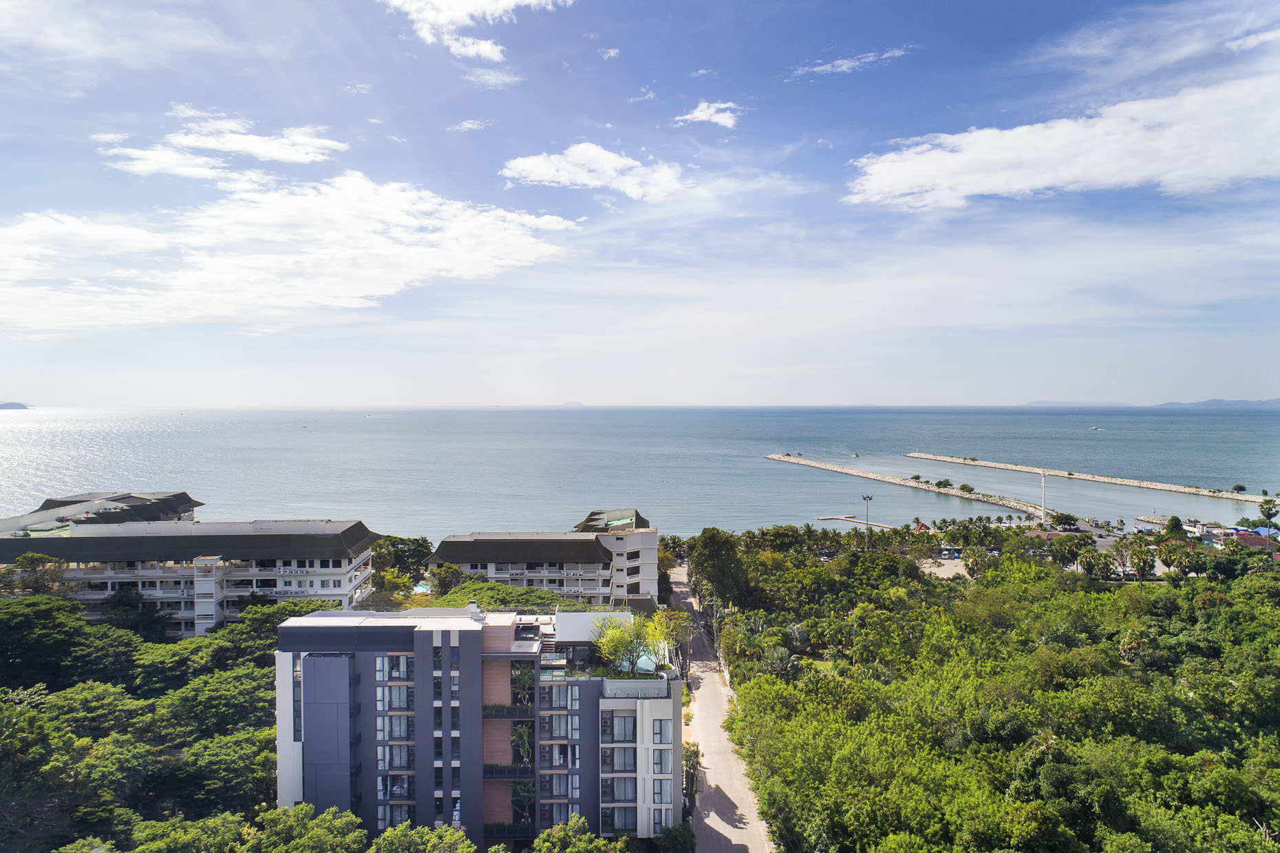 Cross Vibe Pattaya Seaphere - photo