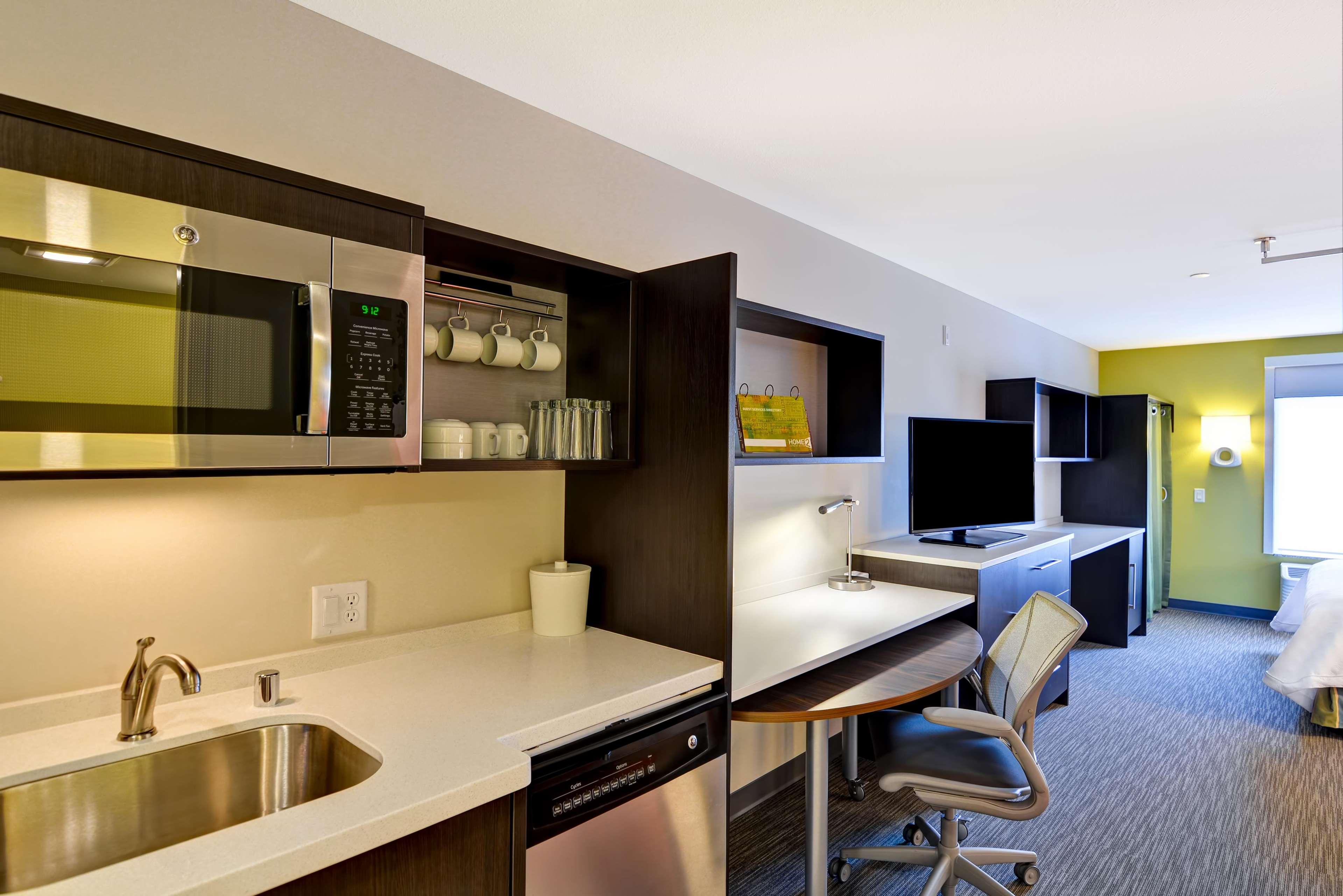 Home2 Suites by Hilton Green Bay, WI