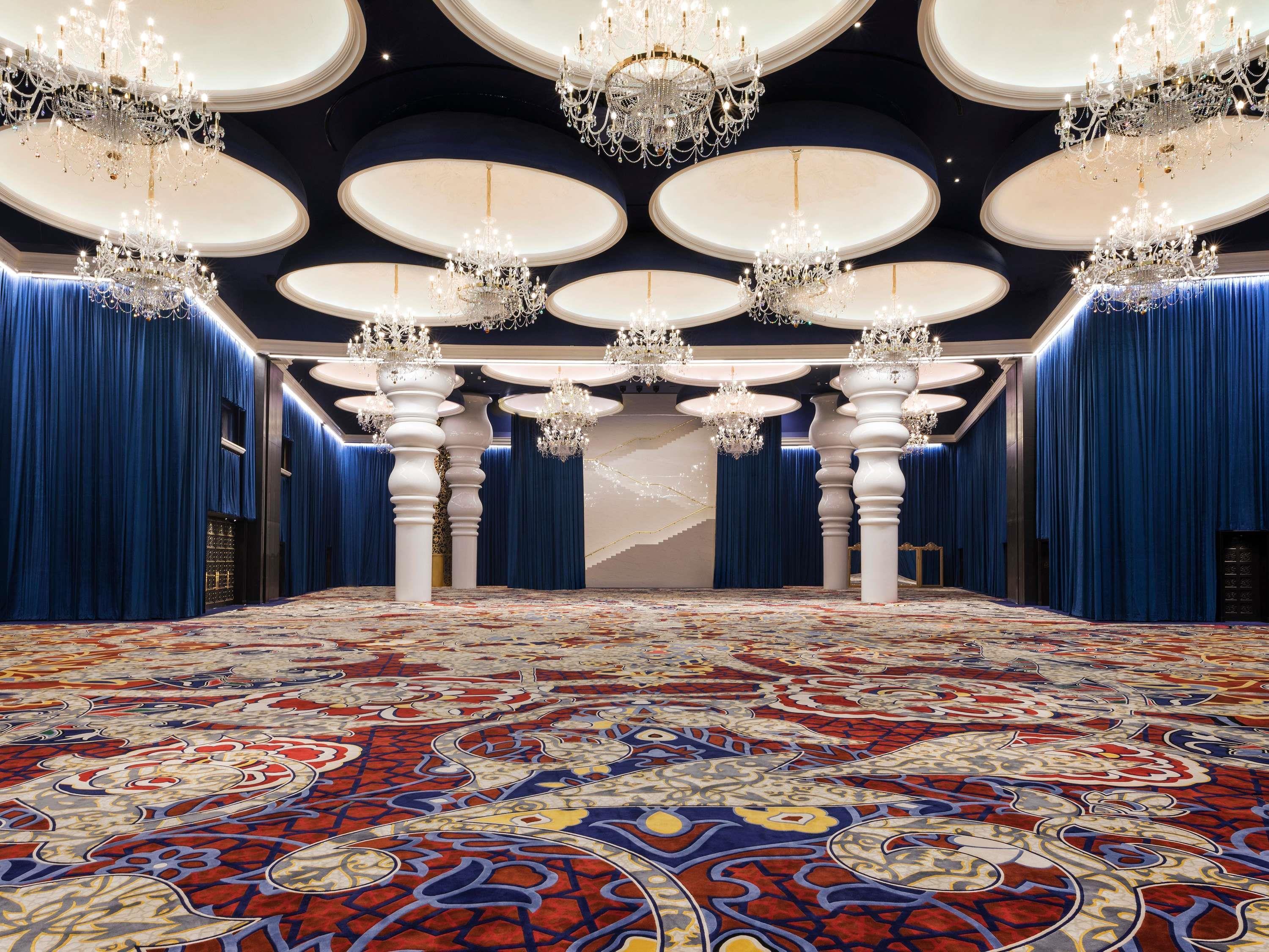 Mondrian Doha by null