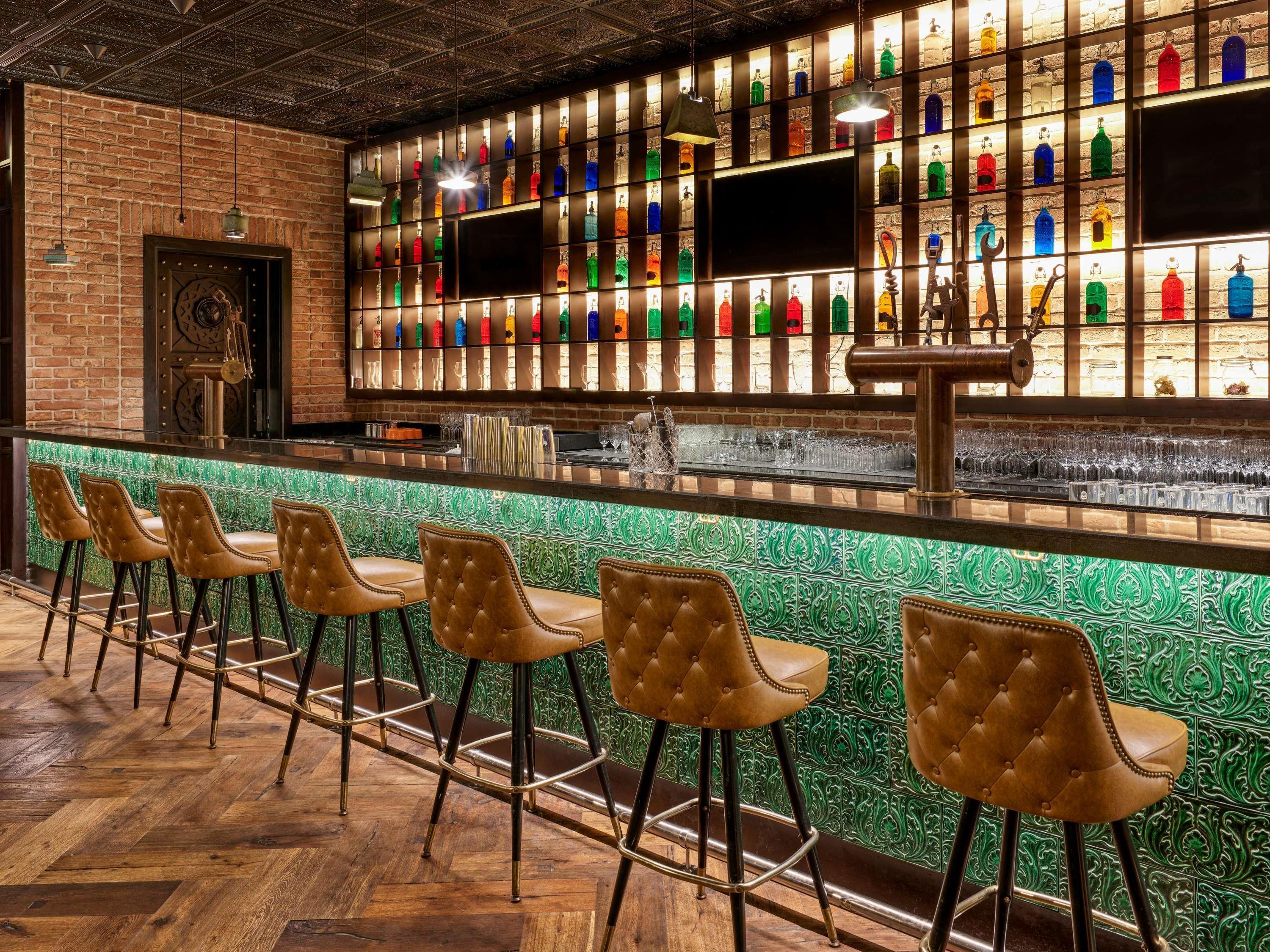 Mondrian Doha by null