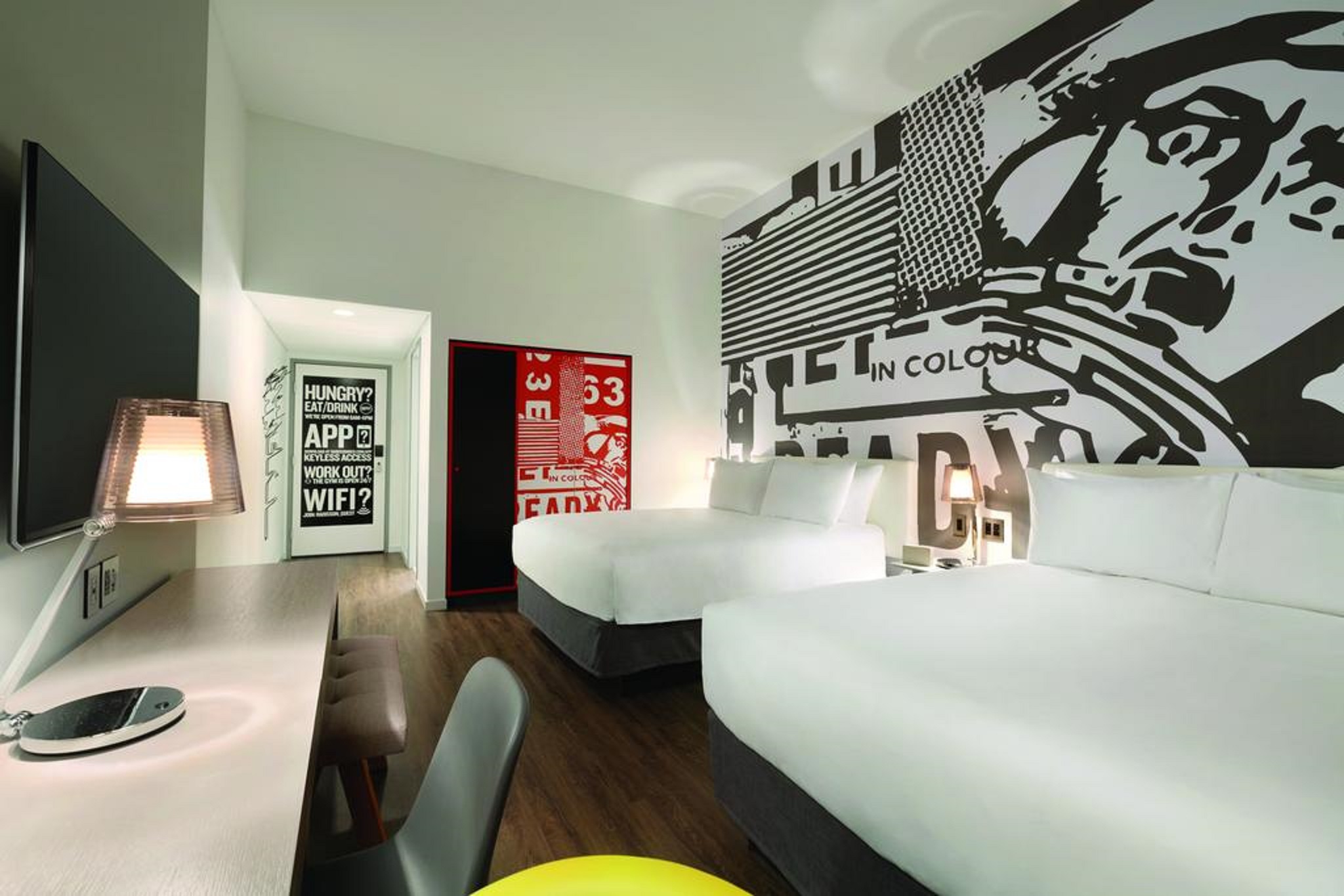 Radisson RED Minneapolis Downtown by null