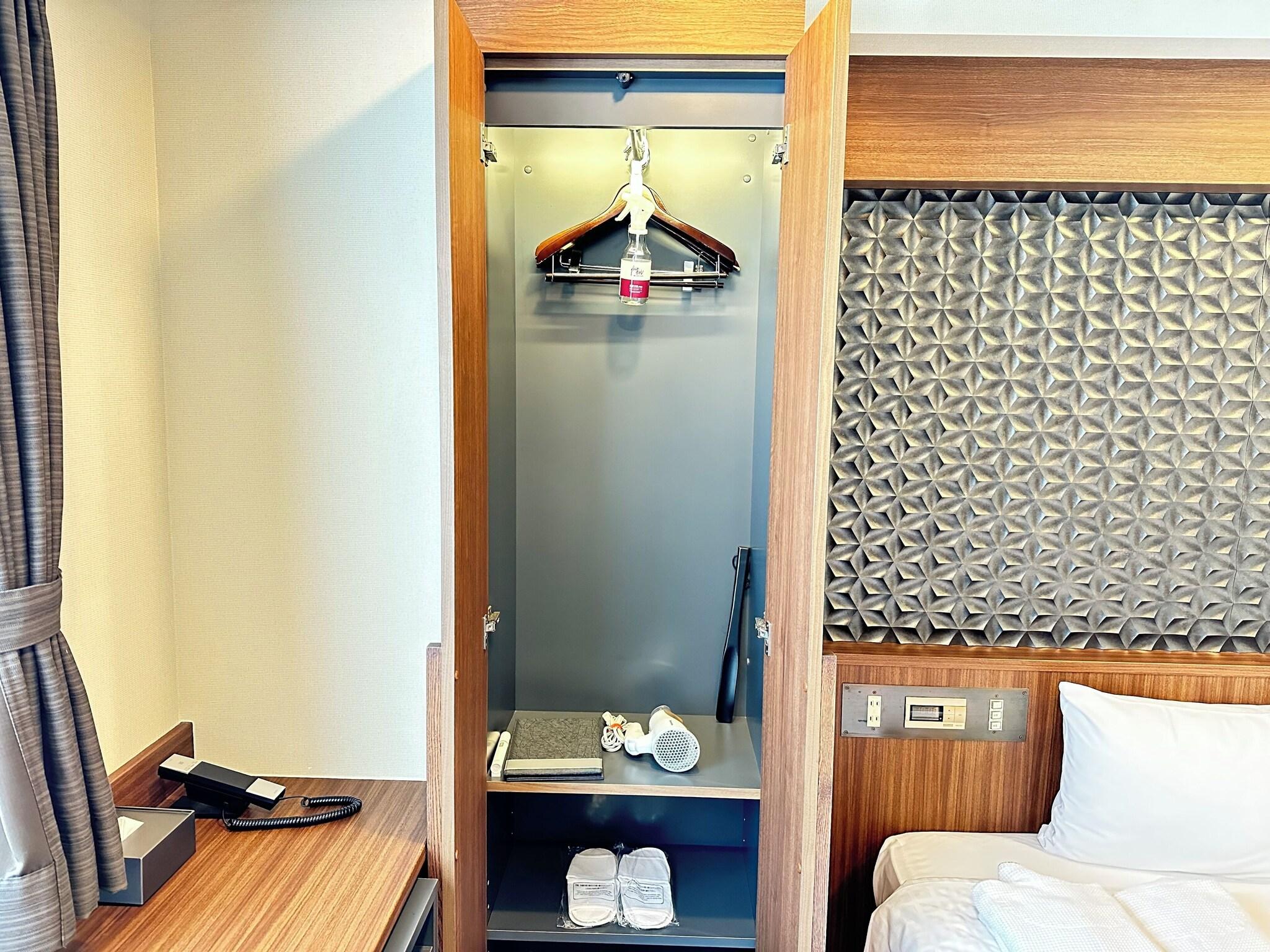 Kadoya Hotel by null