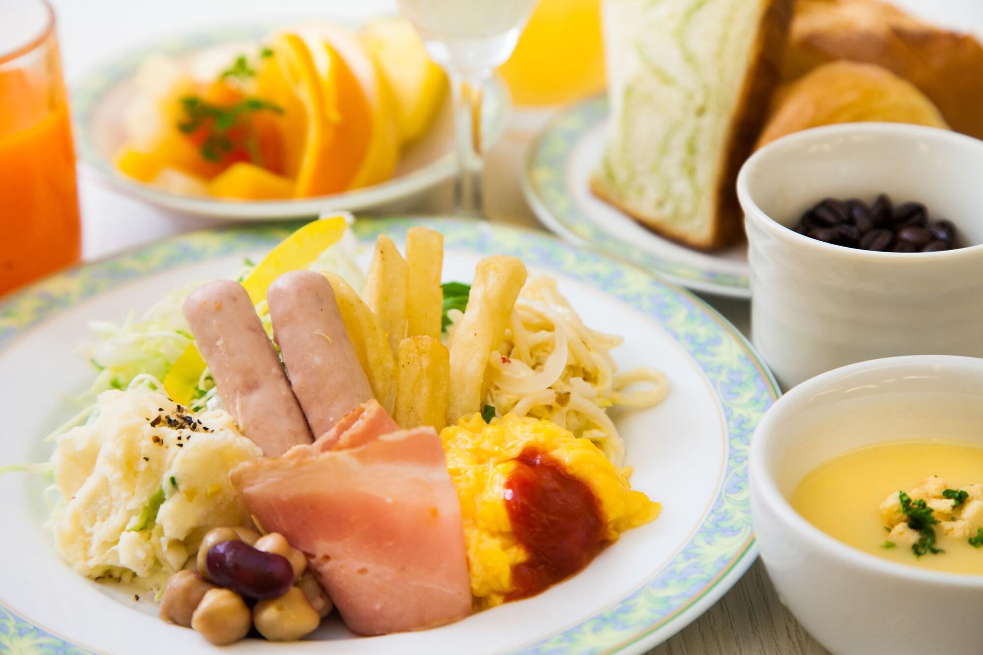 Green Rich Hotel Osaka Airport by null